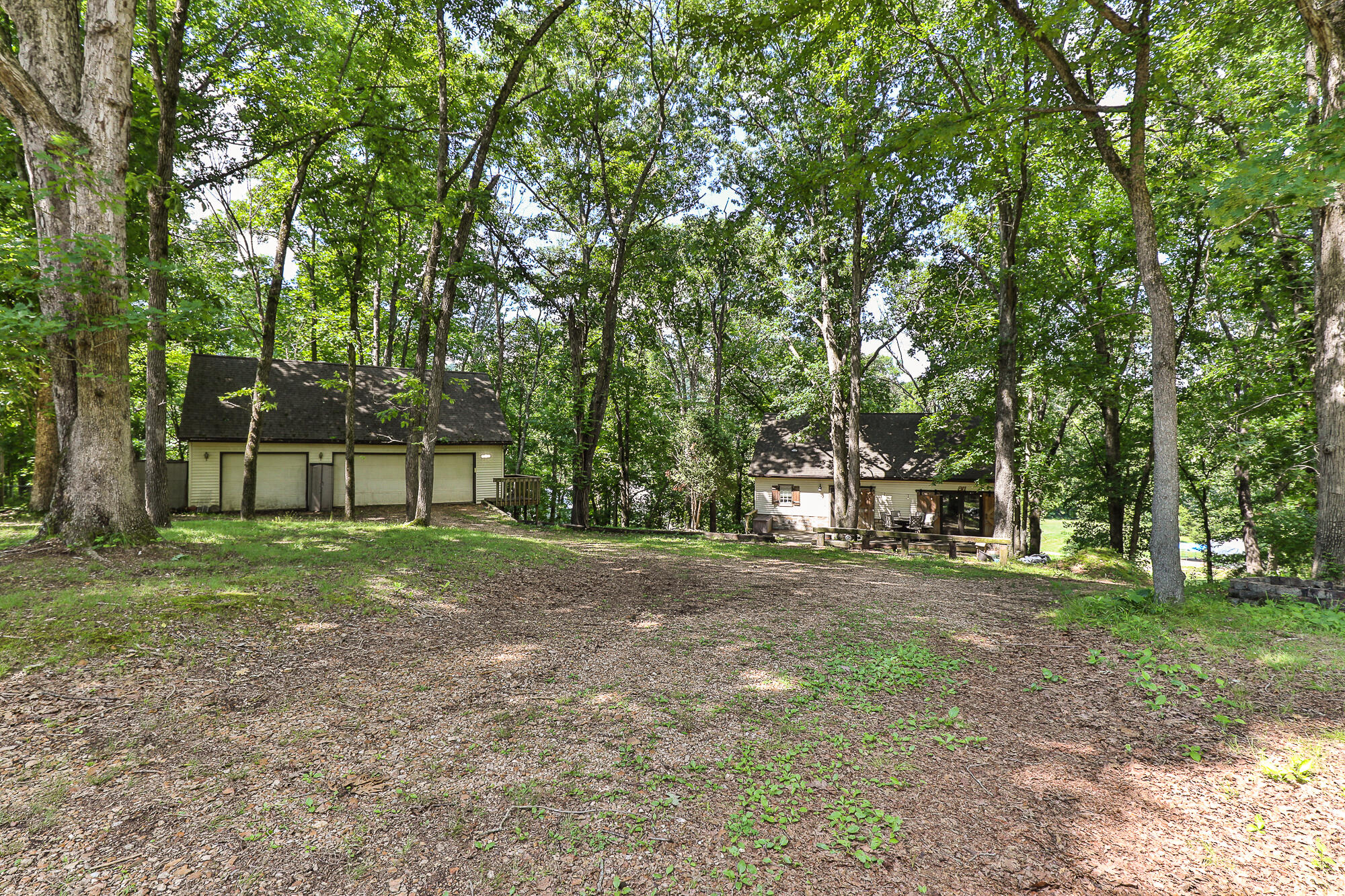 Photo of 811 Rainbow Valley Drive Highlandville MO 65669