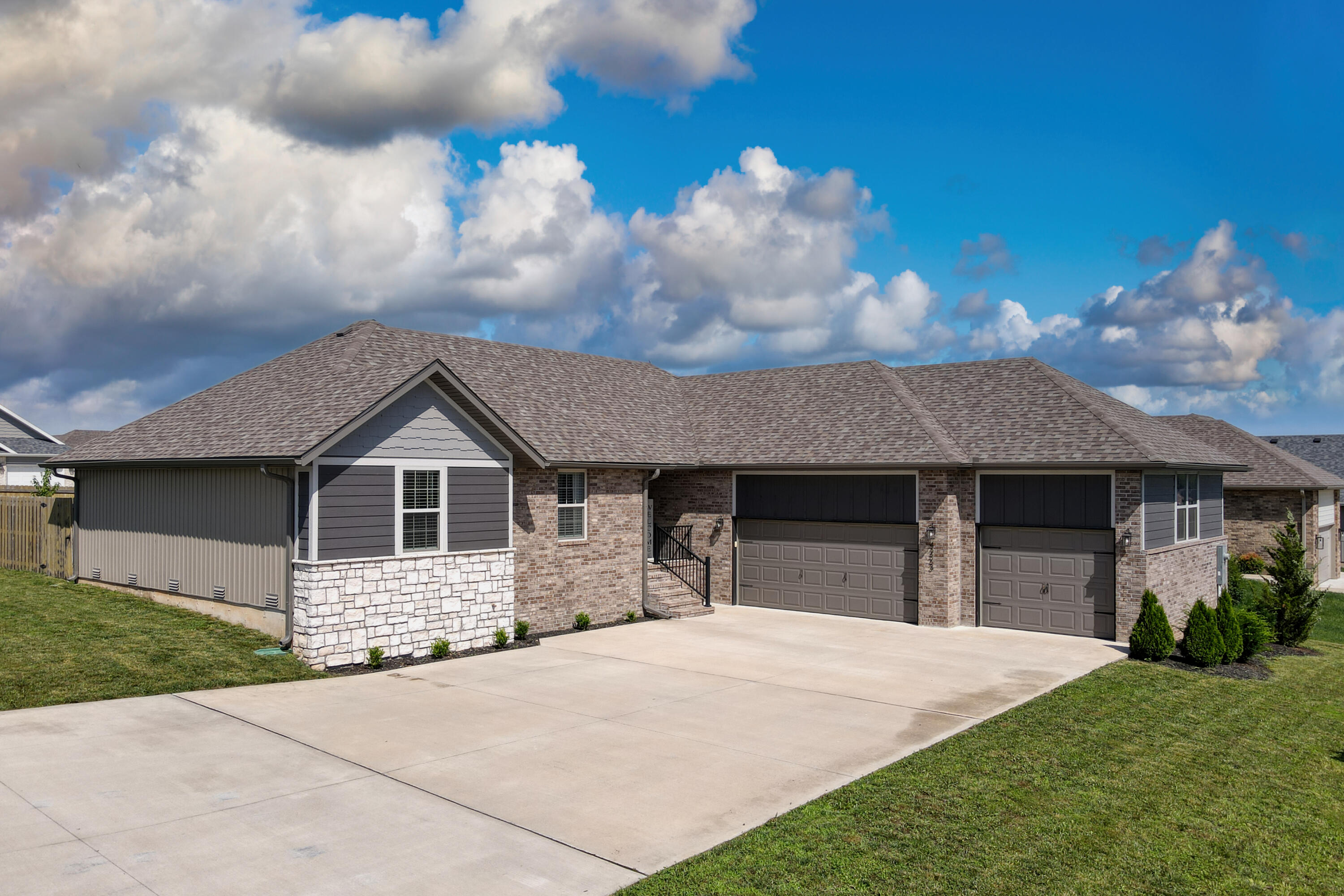 Photo of 4223 Tuscany Circle Ozark MO 65721