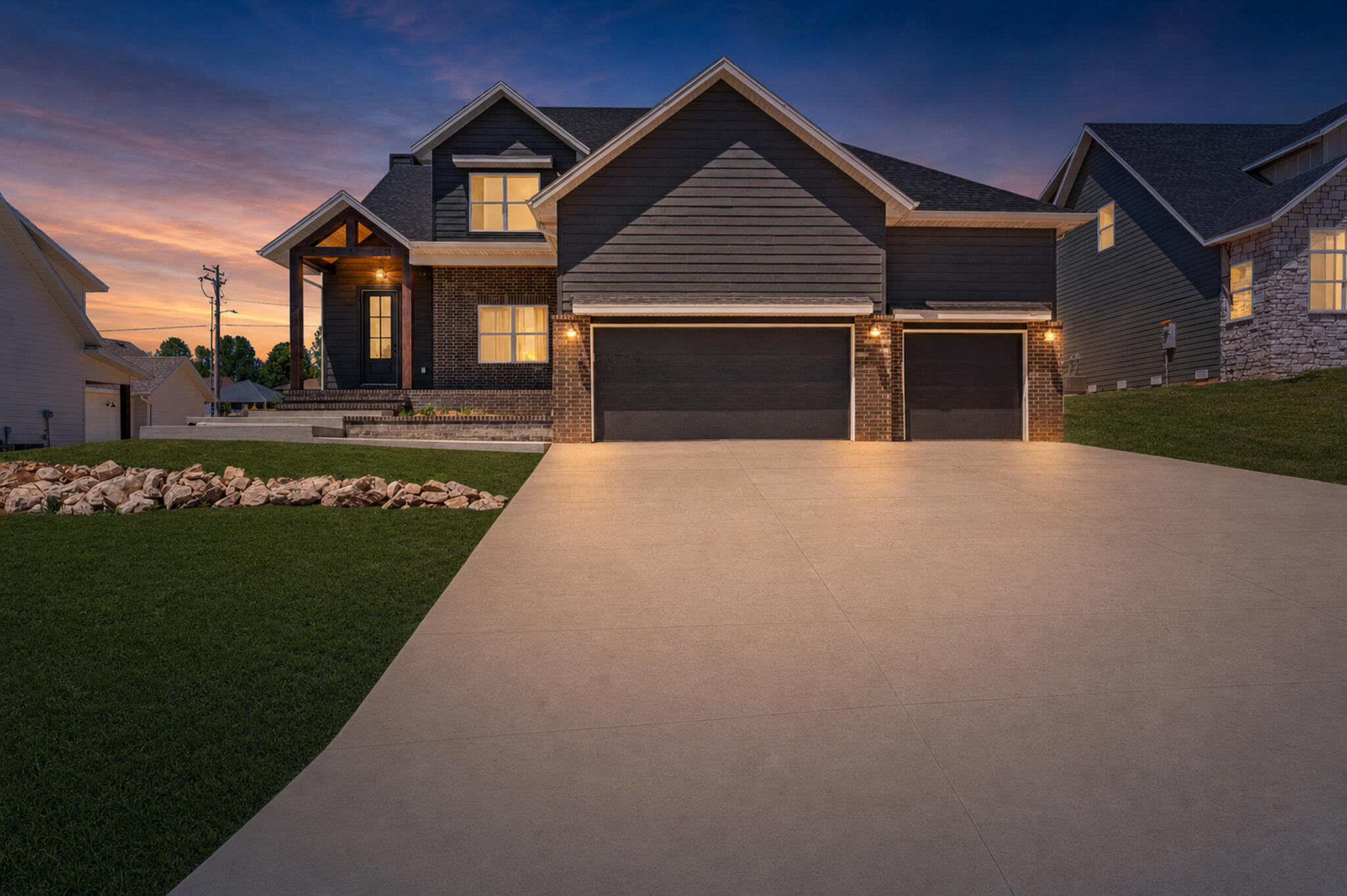 Photo of 2051 E Will St. Republic MO 65738