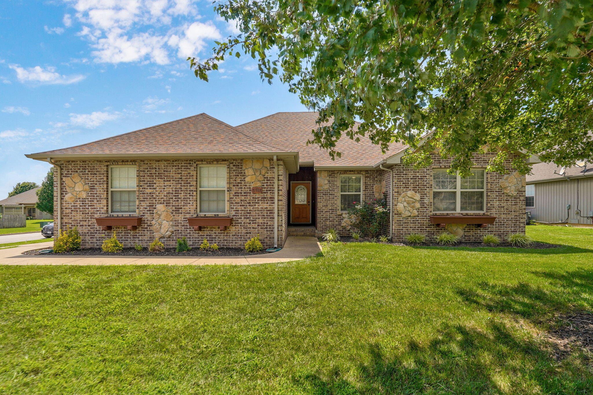 Photo of 5701 N Seacrest Drive Ozark MO 65721