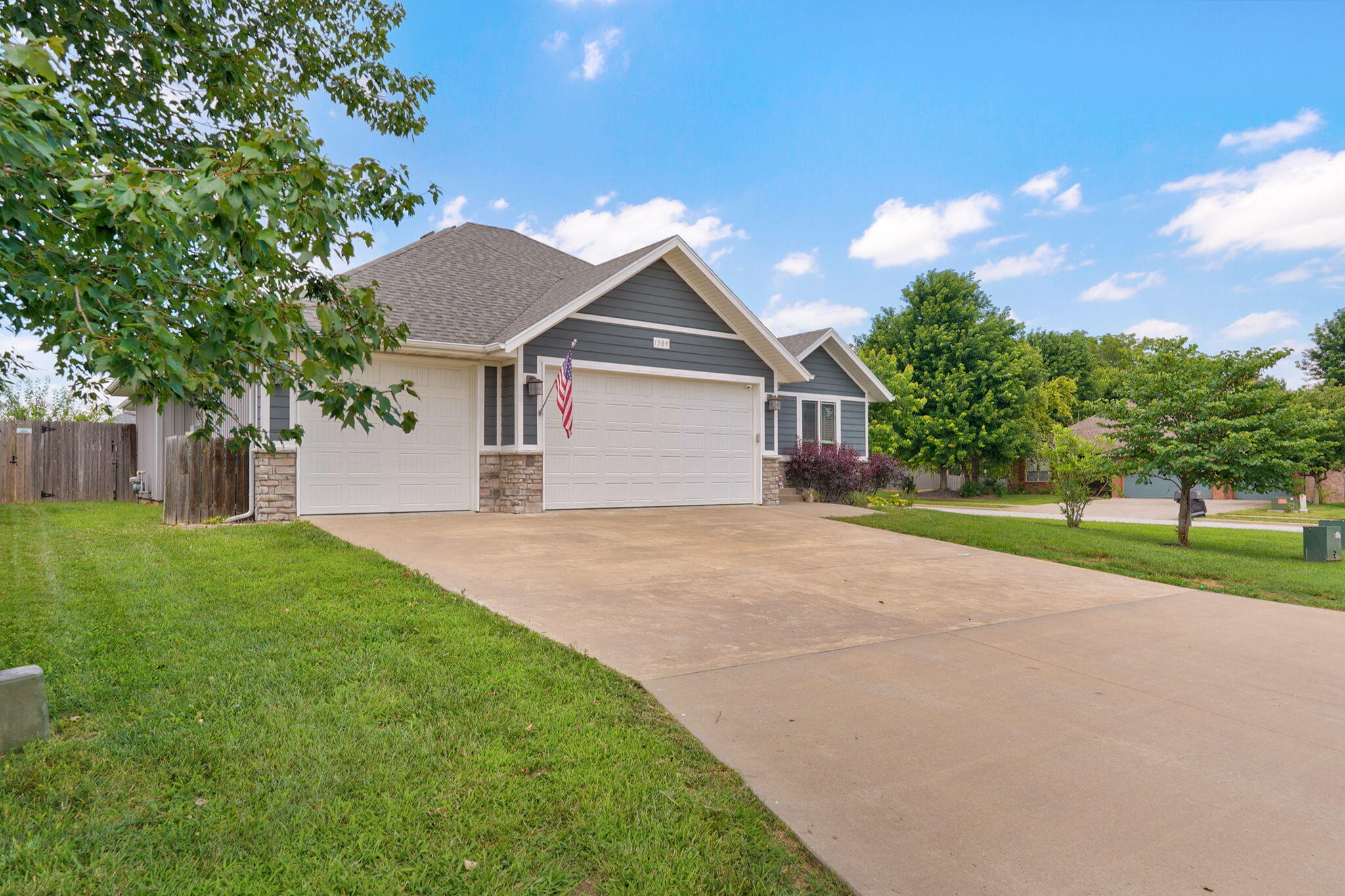 Photo of 1309 S Appomattox Avenue Republic MO 65738