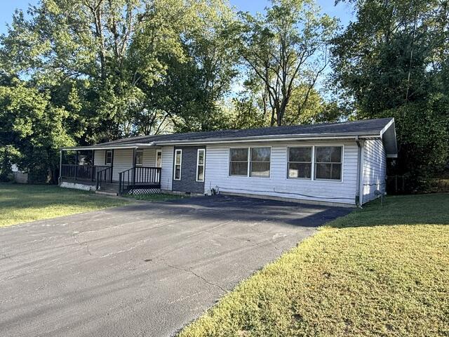 Photo of 112 South Street Crane MO 65633