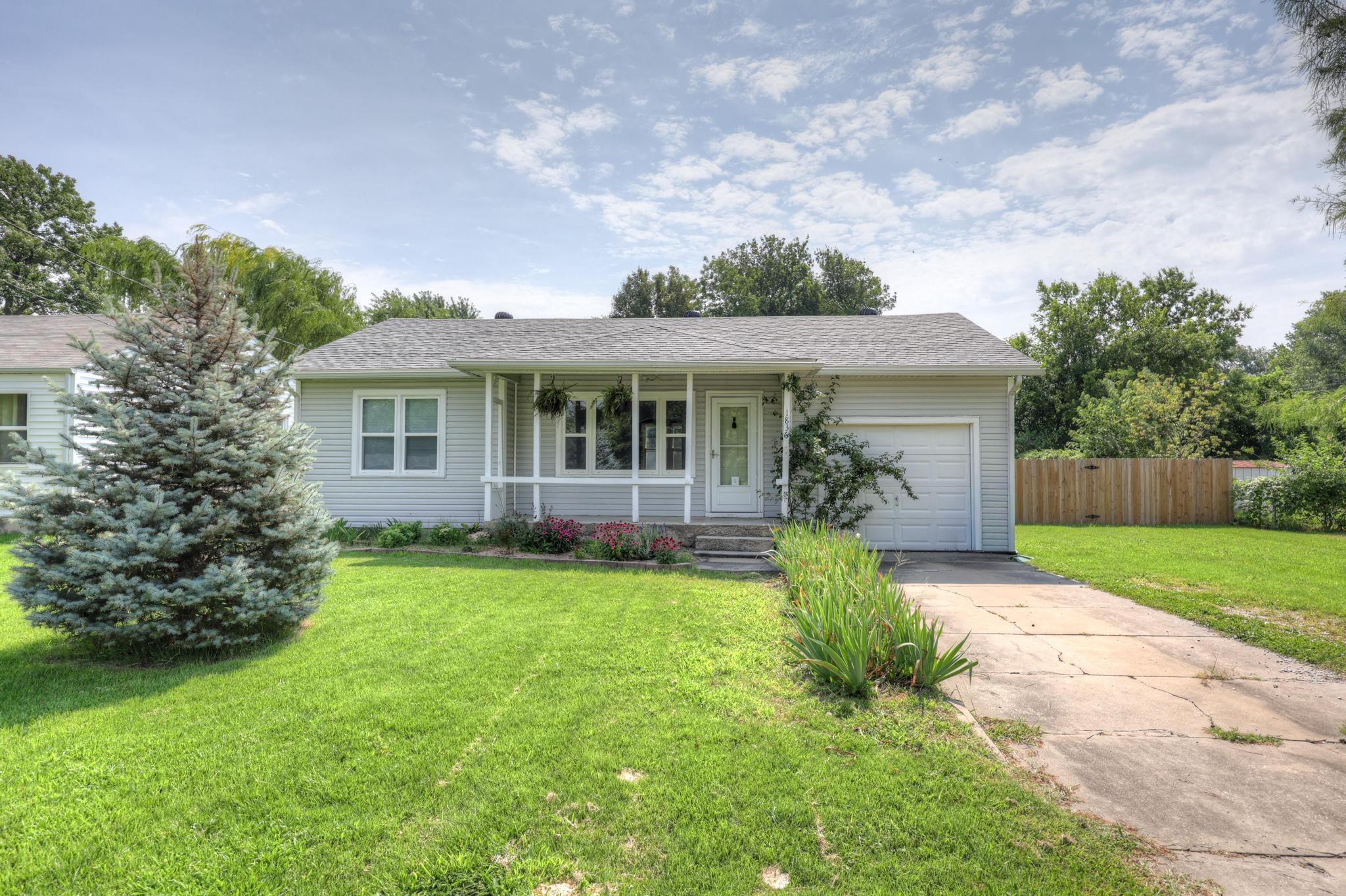 Photo of 1836 Hazel Avenue Carthage MO 64836