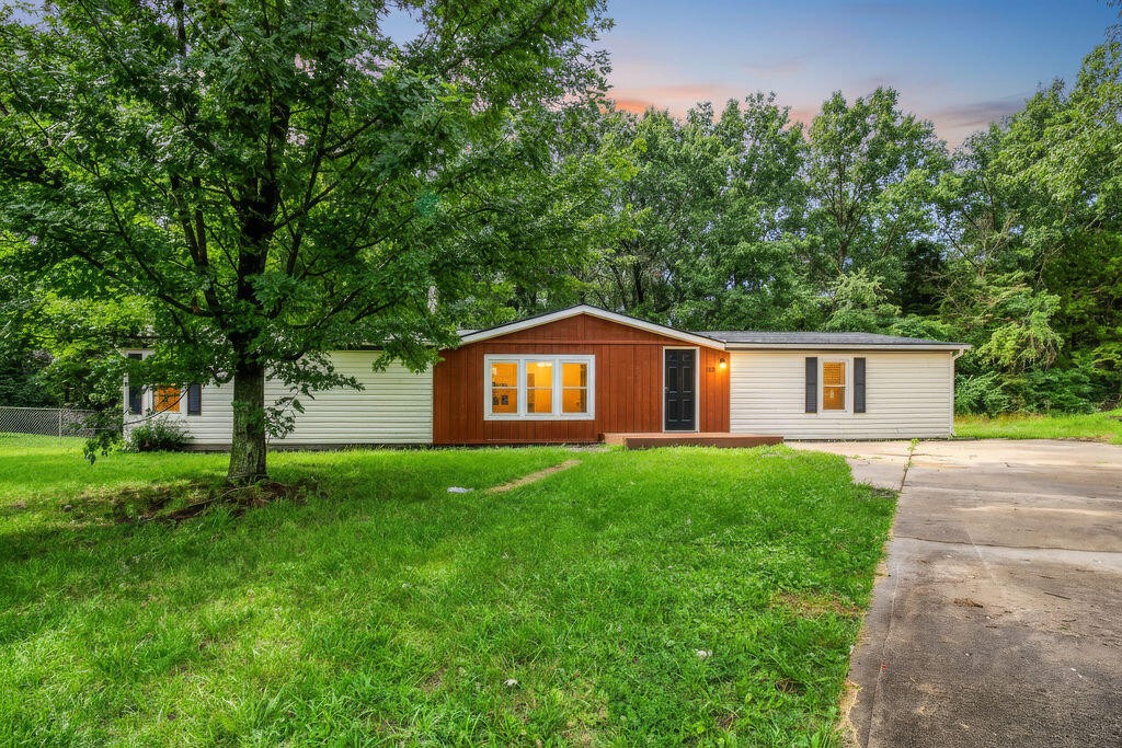 Photo of 198 SE 51 Road Warrensburg MO 64093