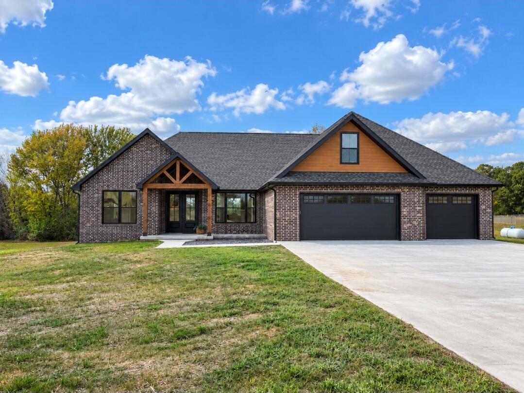 Photo of 4411 S 154th Road Bolivar MO 65613