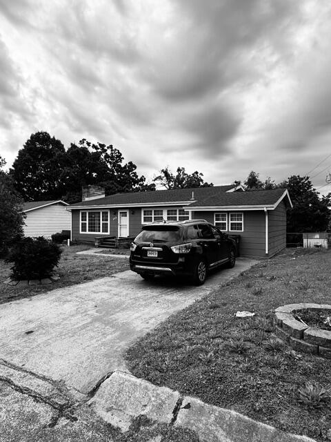Photo of 253 Hillcrest Drive Neosho MO 64850