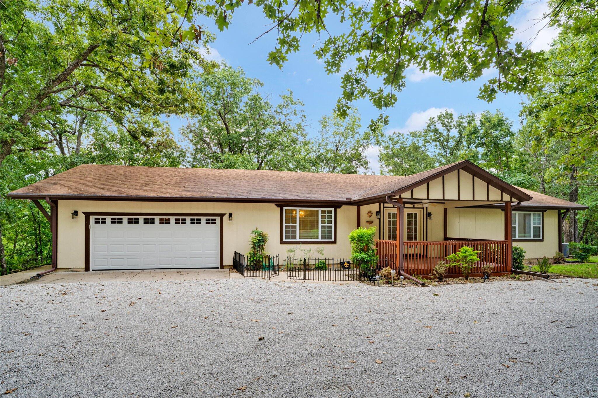 Photo of 1054 E Preston Lane Pleasant Hope MO 65725