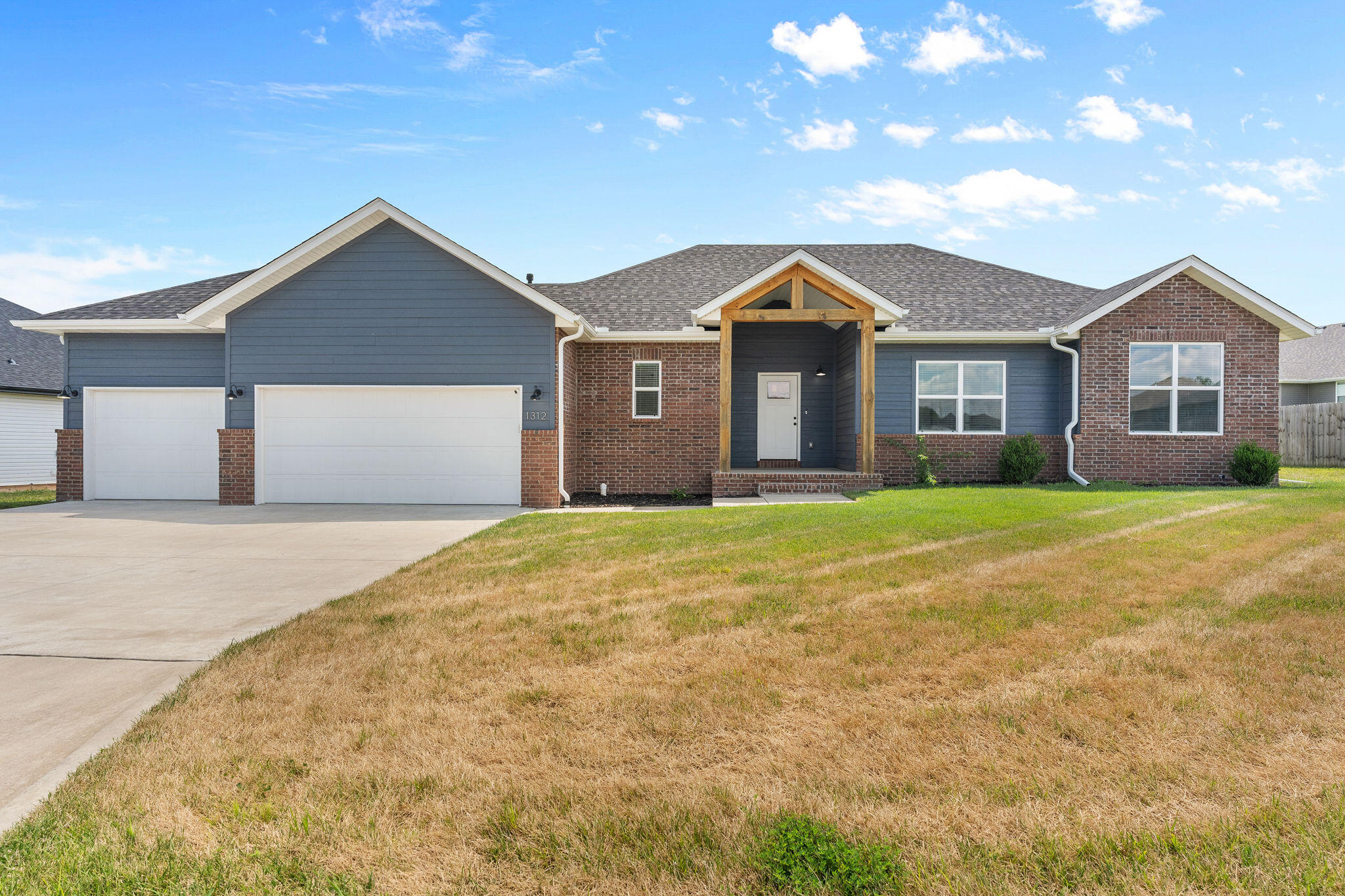Photo of 1312 S Birch Avenue Springfield MO 65802