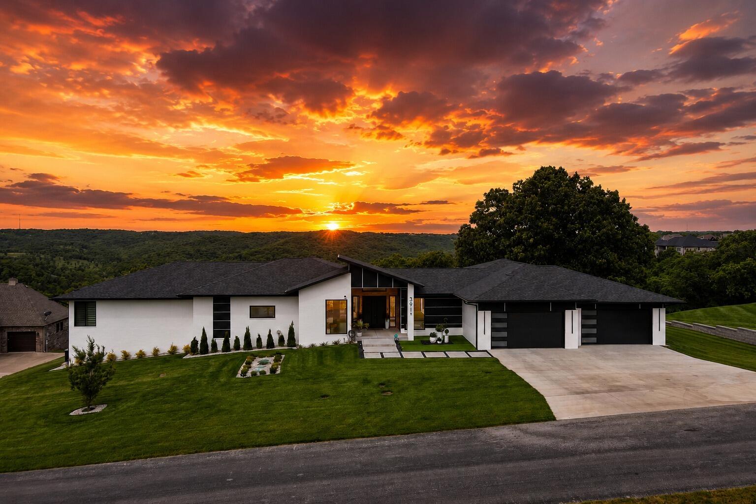 Photo of 391 Sunset Drive Saddlebrooke MO 65630
