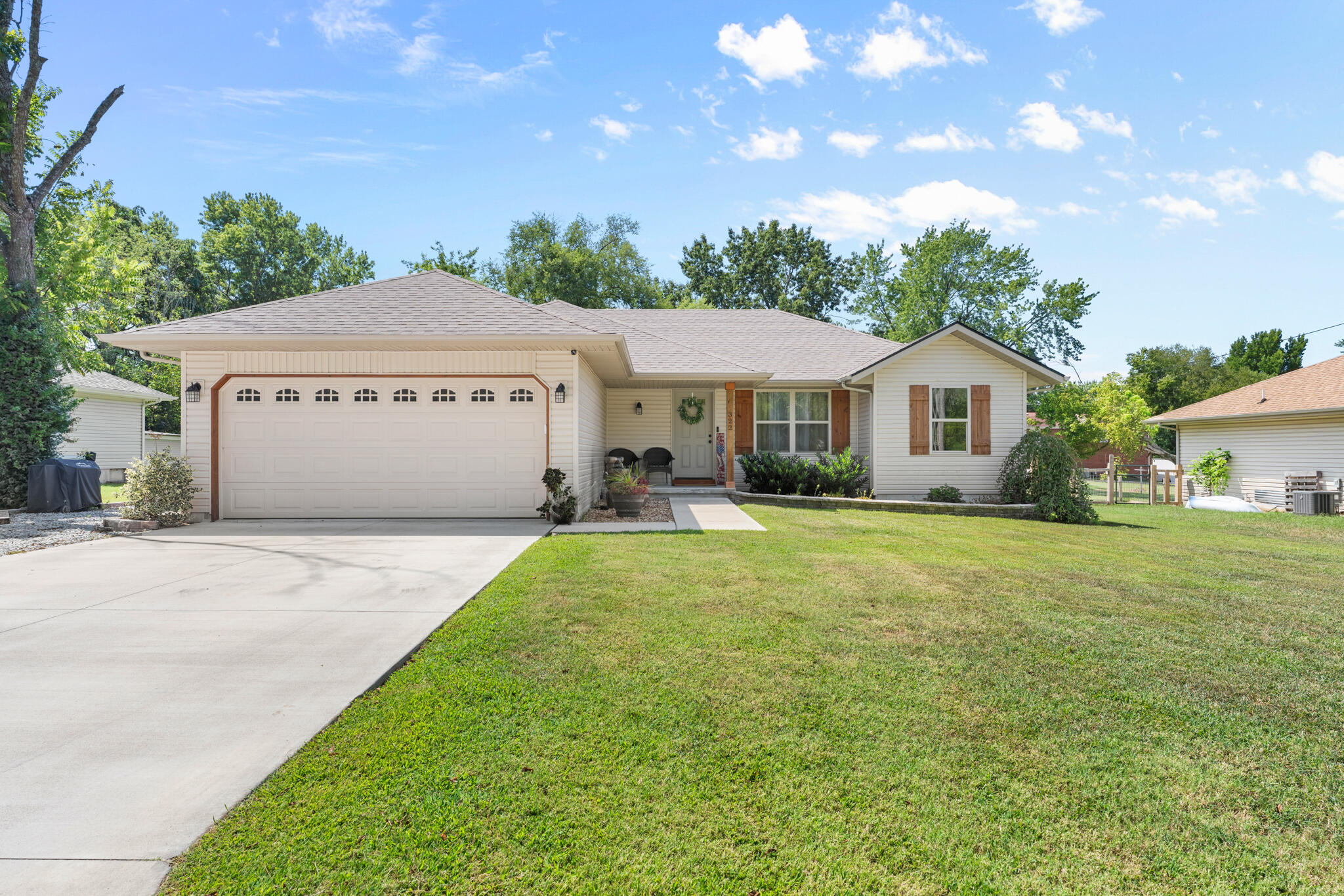 Photo of 322 Sugar Lane Clever MO 65631