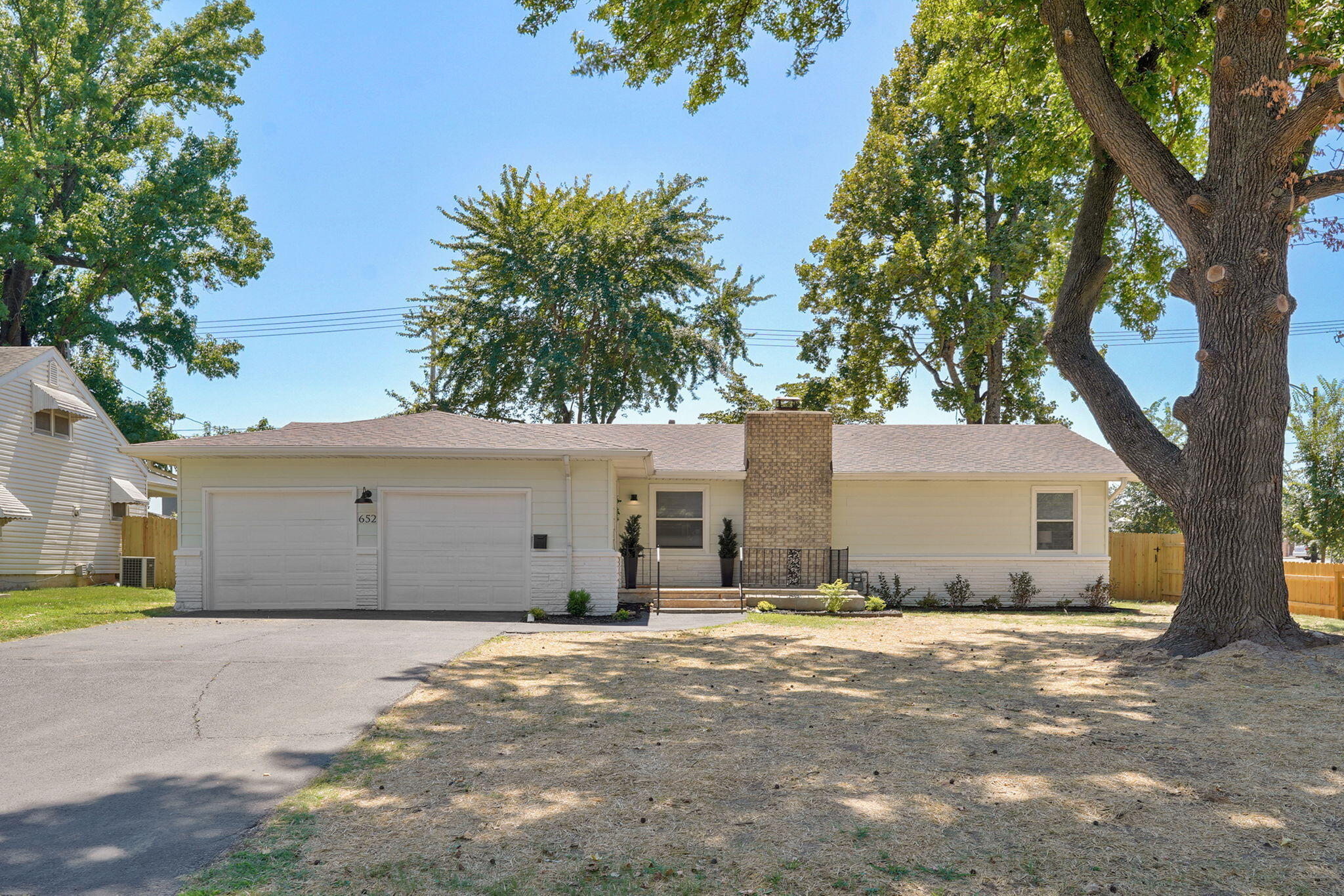 Photo of 652 W University Street Springfield MO 65807