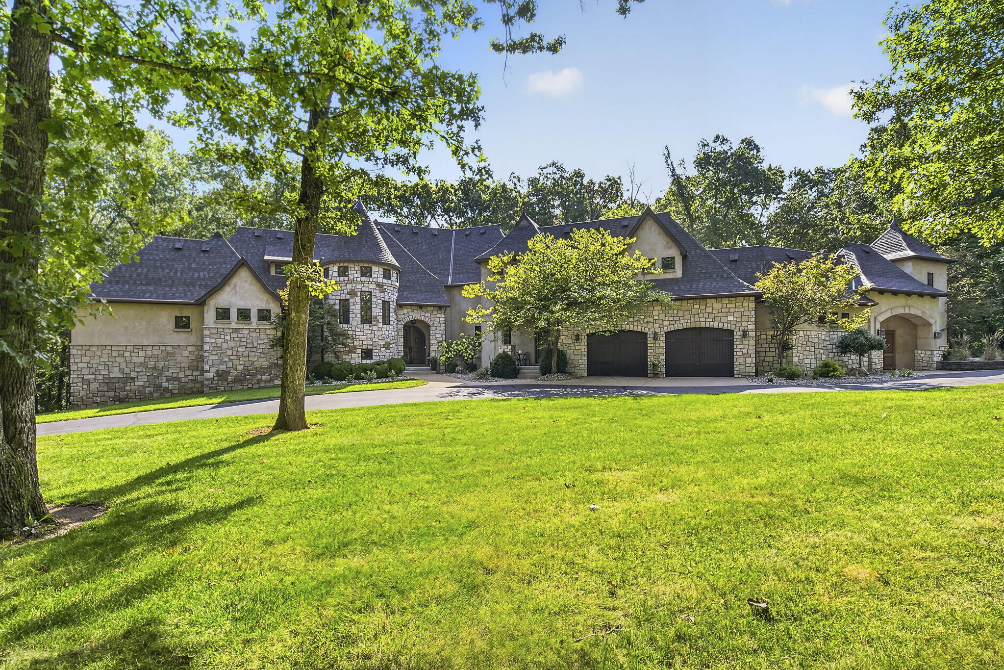 Photo of 3208 S Thornridge Drive Springfield MO 65809
