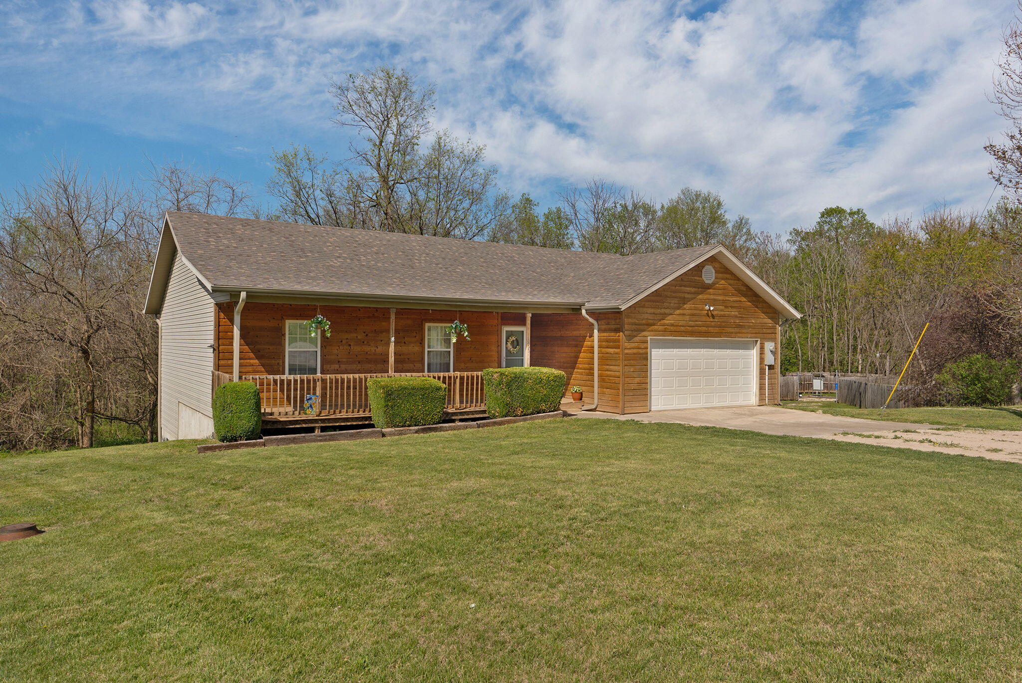 Photo of 1865 N College Circle Morrisville MO 65645