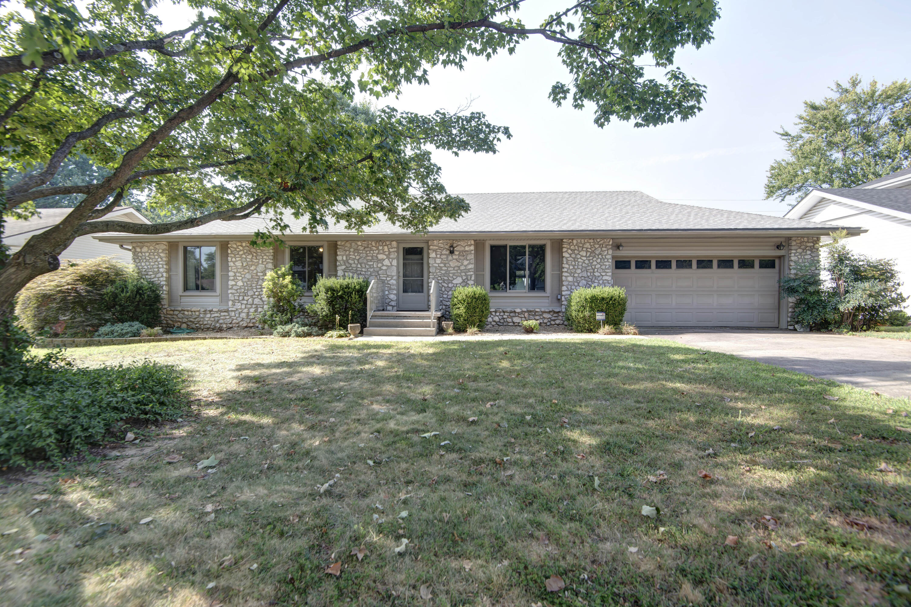 Photo of 506 E Kingsley Street Springfield MO 65807