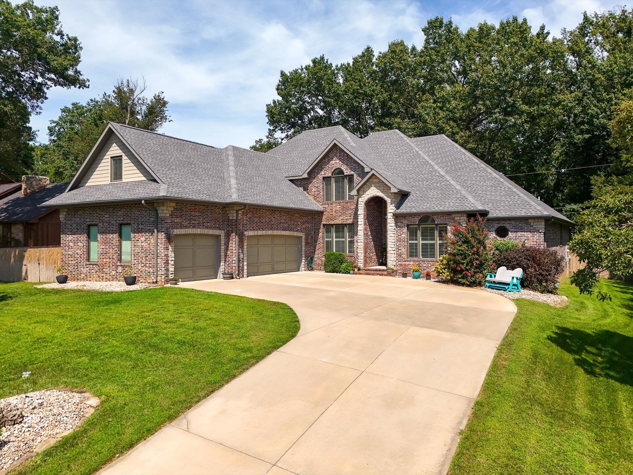 Photo of 1468 S Bright Oak Avenue Springfield MO 65809
