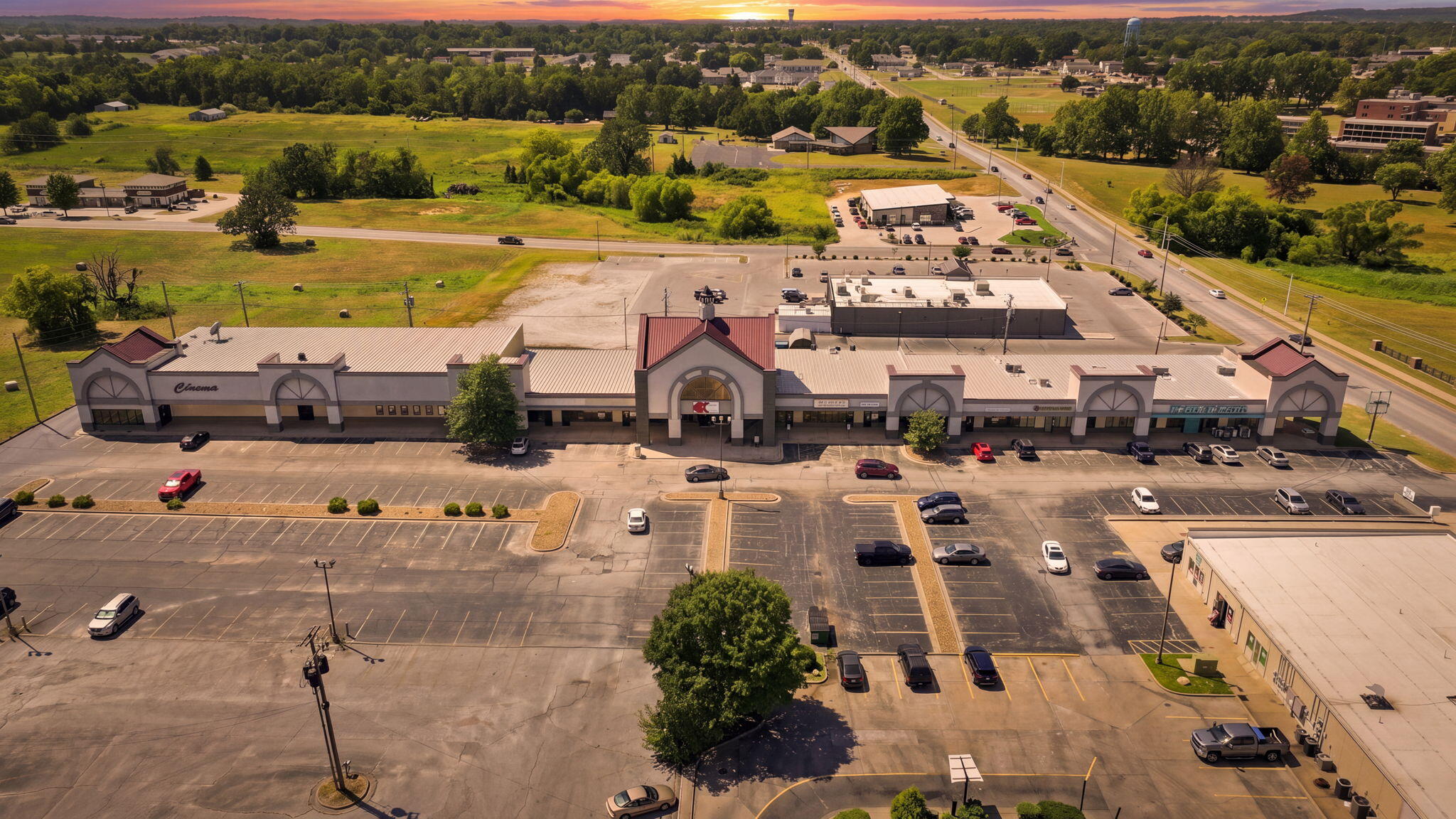 Photo of 800 E Aldrich Road Bolivar MO 65613