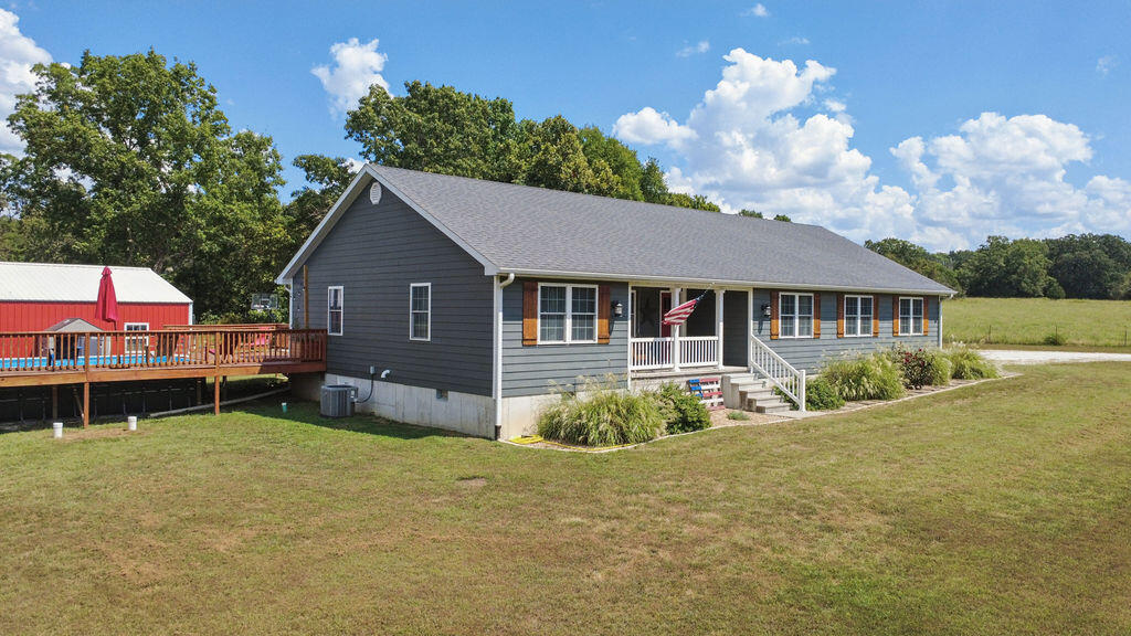 Photo of 18505 E 1000 Road Stockton MO 65785