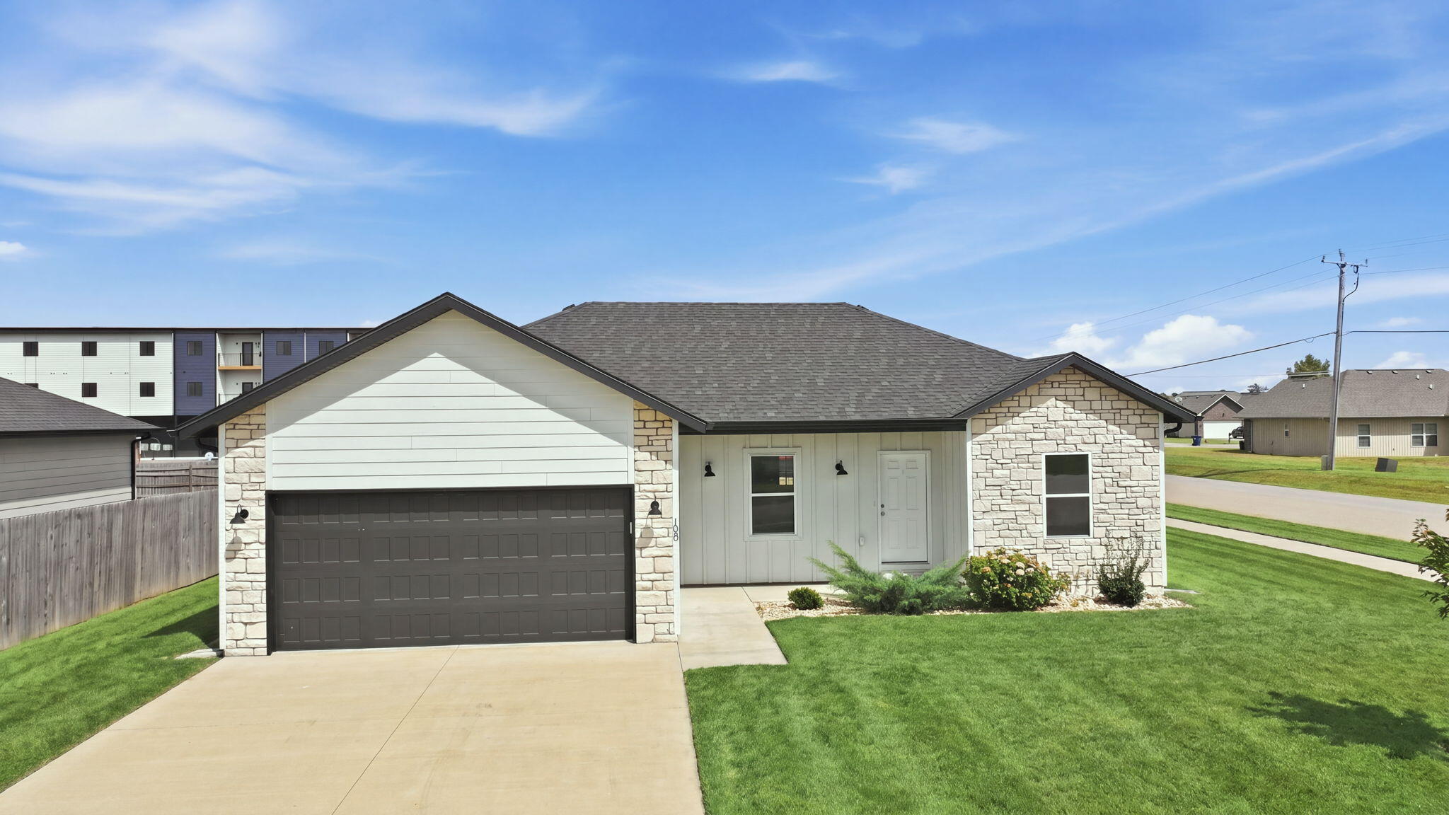 Photo of 103 W Bluegrass Street Rogersville MO 65742
