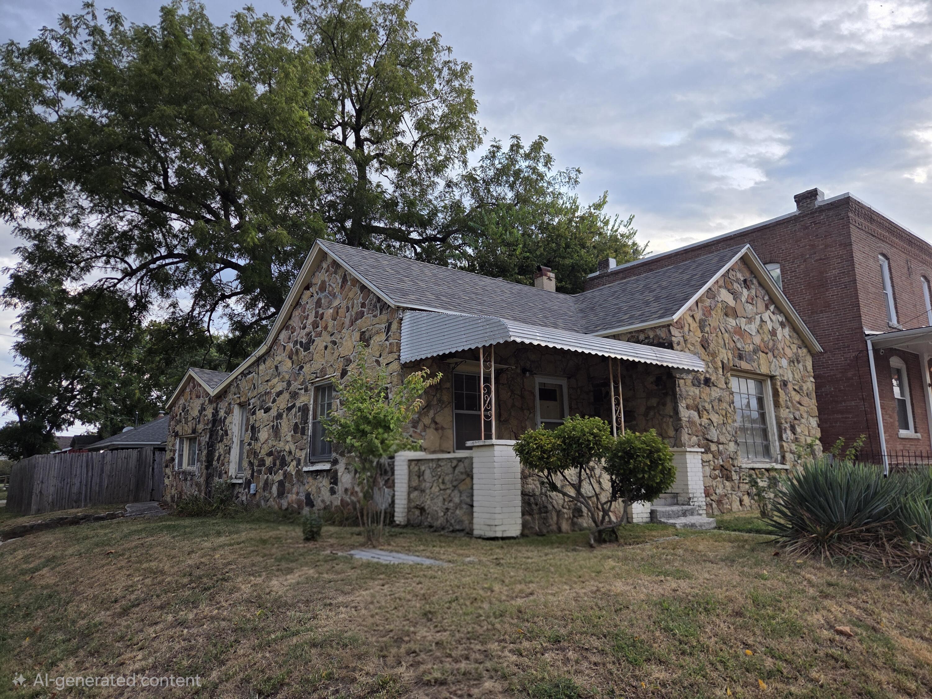 Photo of 537 W Calhoun Street Springfield MO 65806