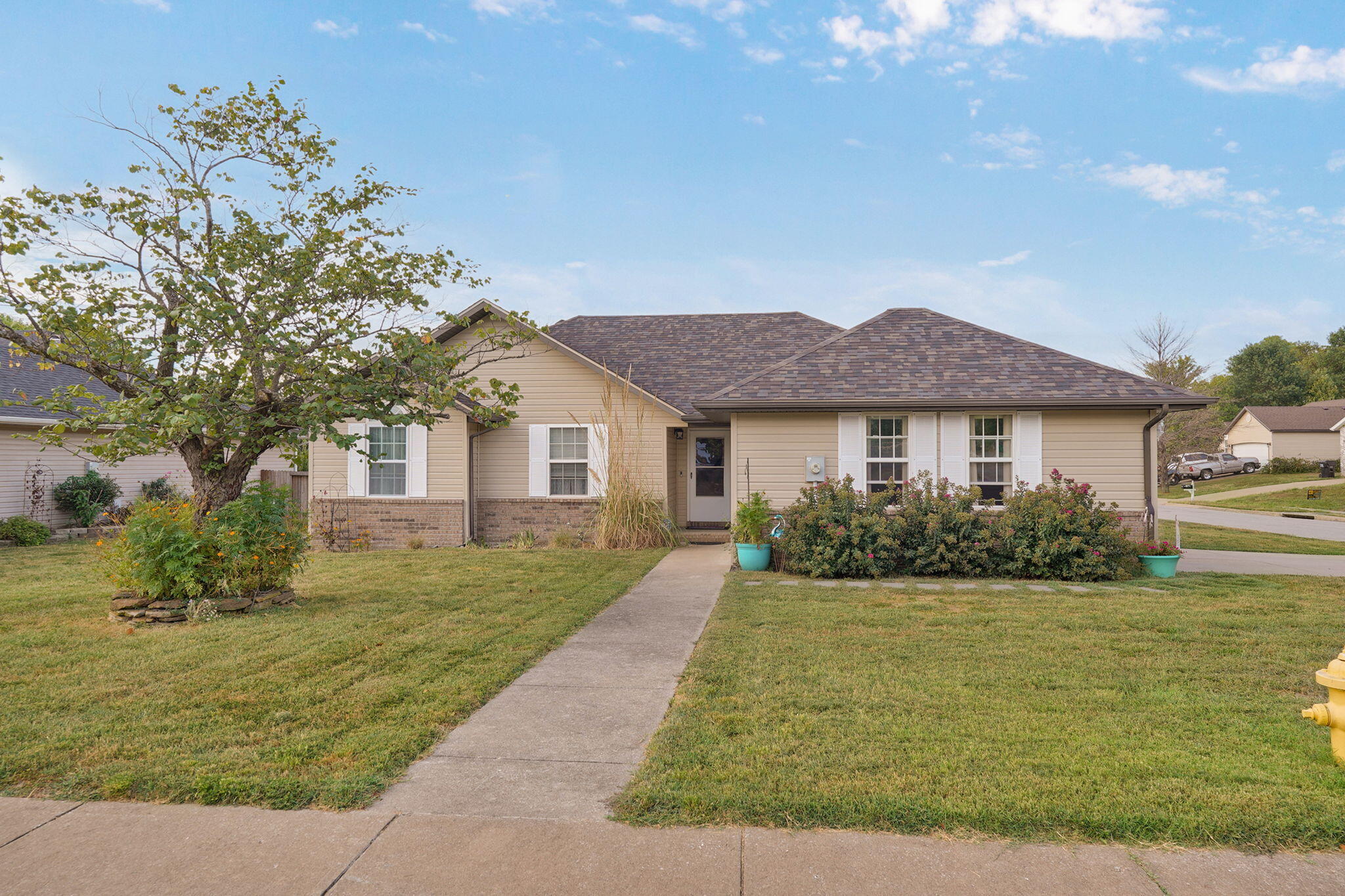 Photo of 4037 W Linwood Street Springfield MO 65807