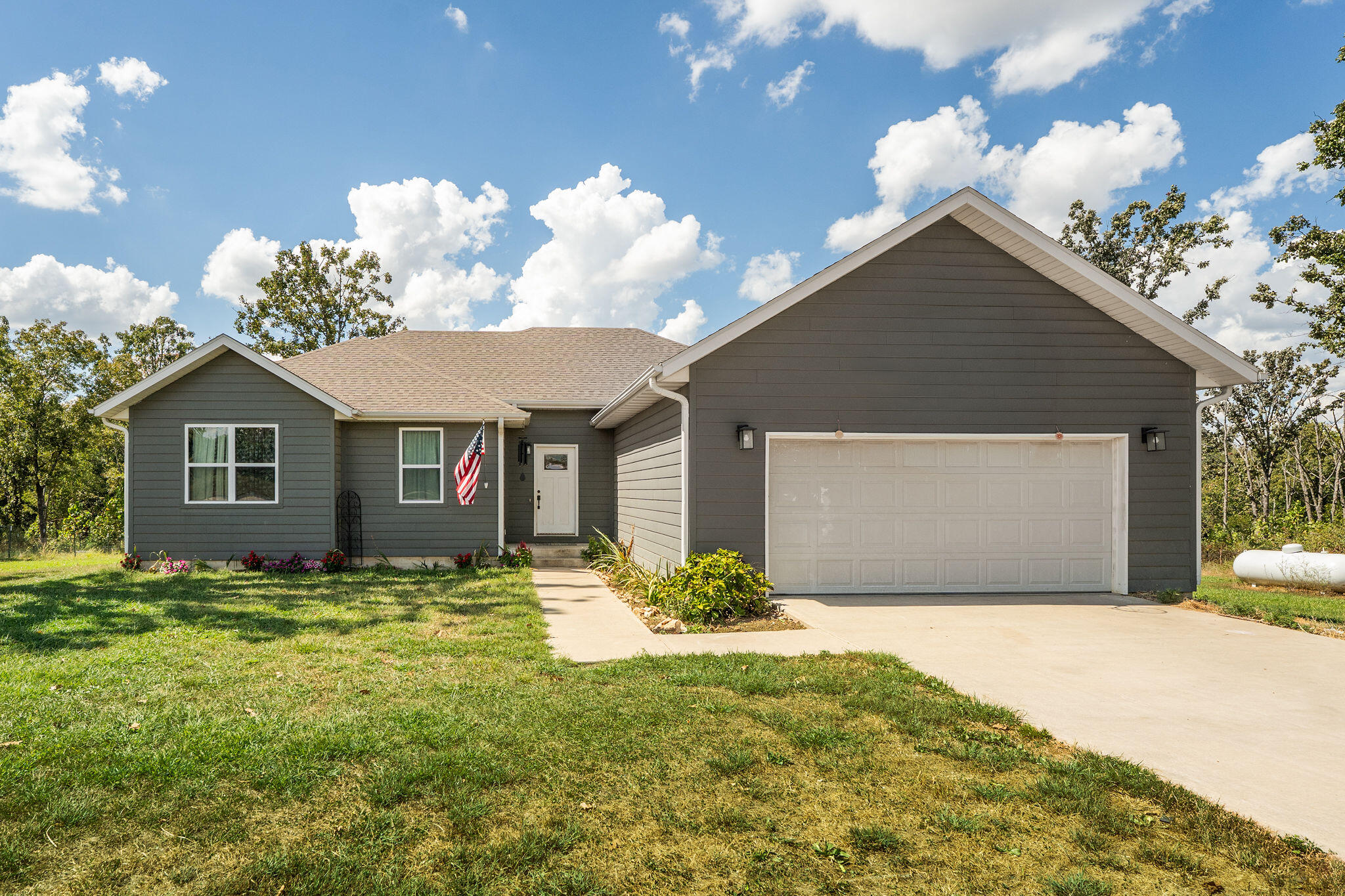 Photo of 115 Luella Drive Seymour MO 65746