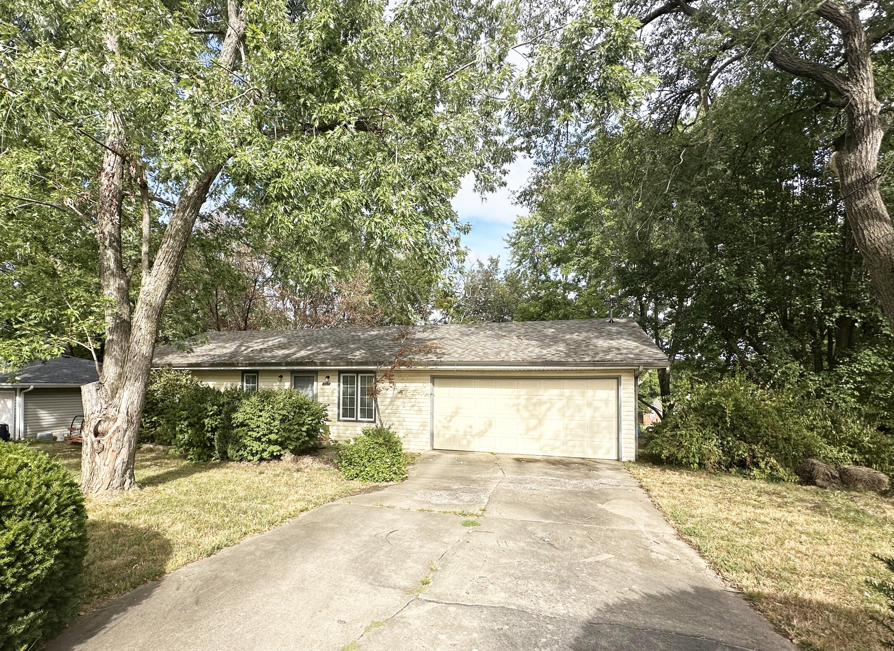 Photo of 5758 S Kimbrough Avenue Springfield MO 65810