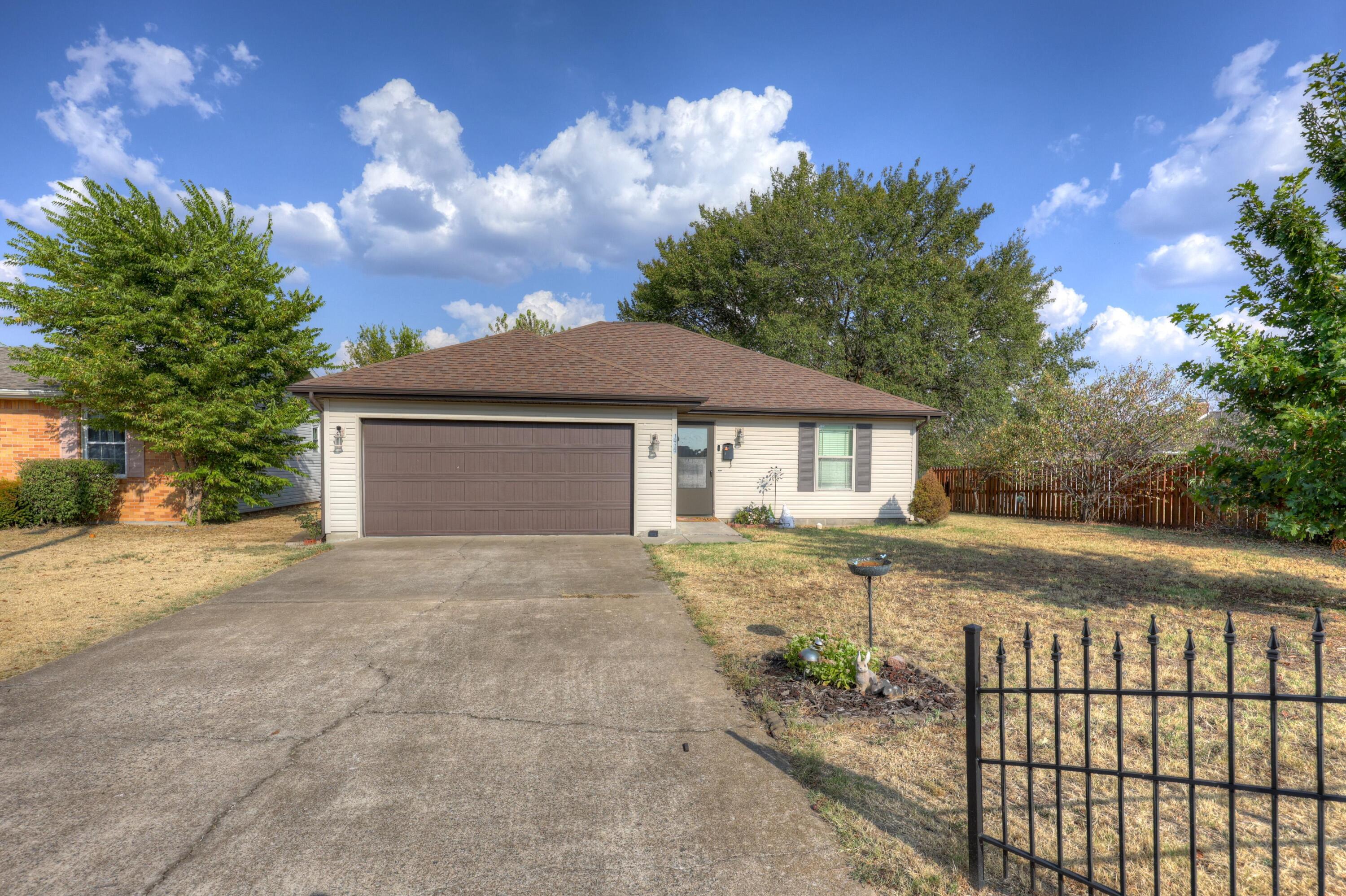 Photo of 1919 Chris Lane Joplin MO 64804
