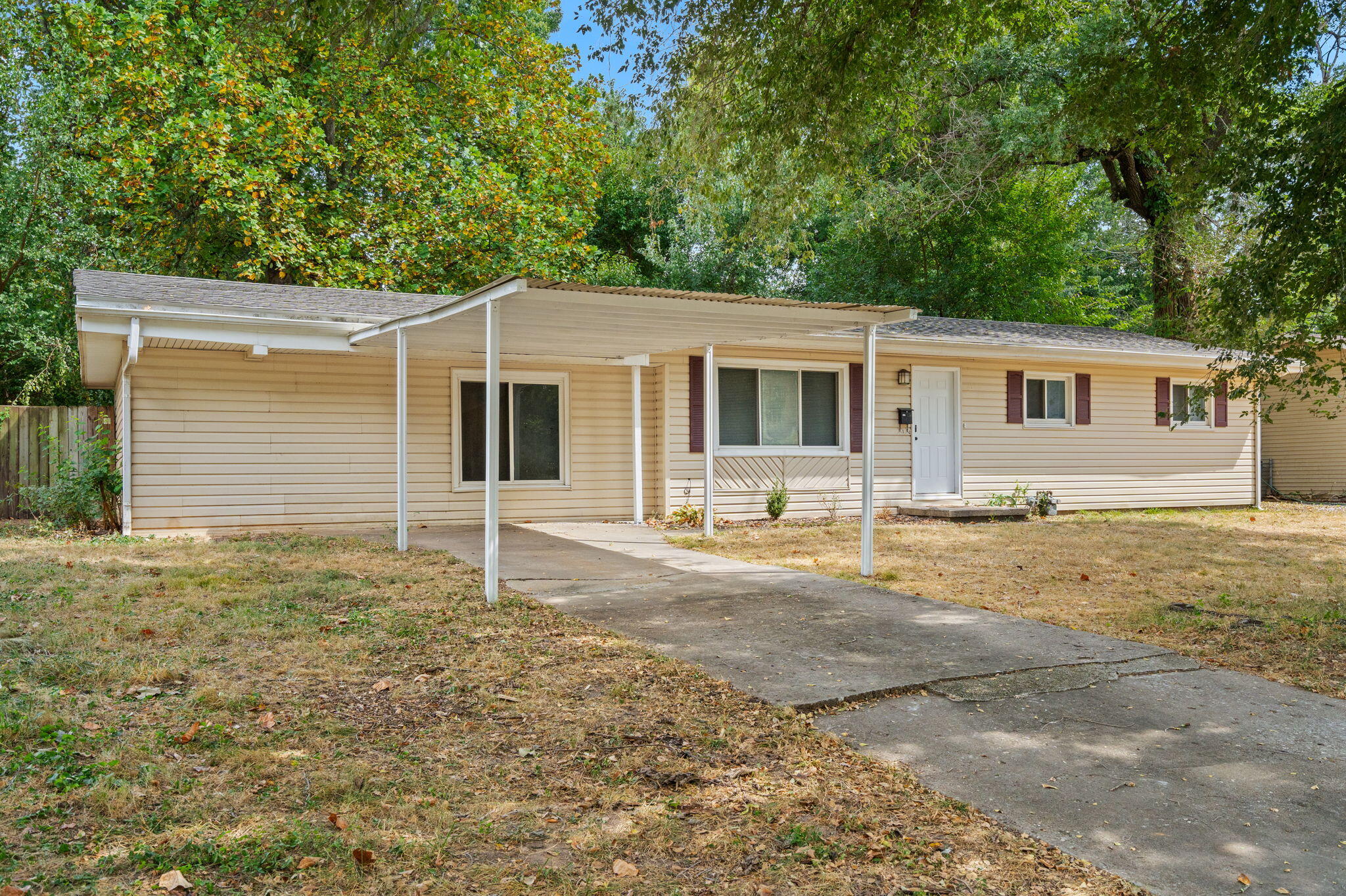 Photo of 442 S Monte Vista Avenue Springfield MO 65802
