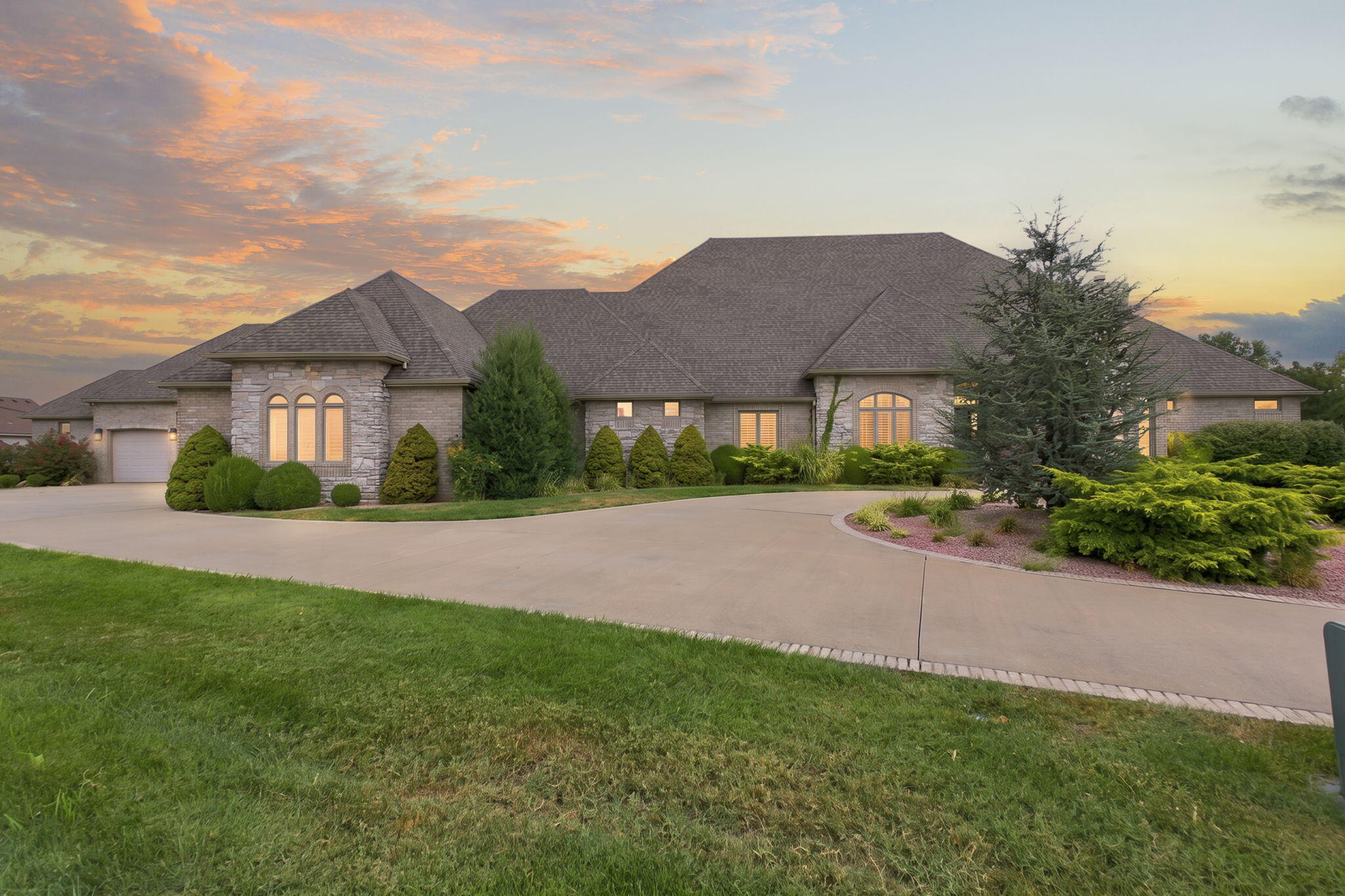 Photo of 4701 S Sedgewick Terrace Court Springfield MO 65810