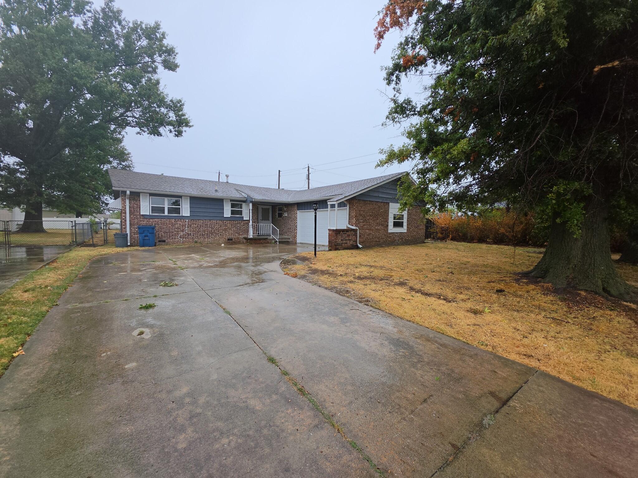 Photo of 2208 Mc Connell Avenue Joplin MO 64804