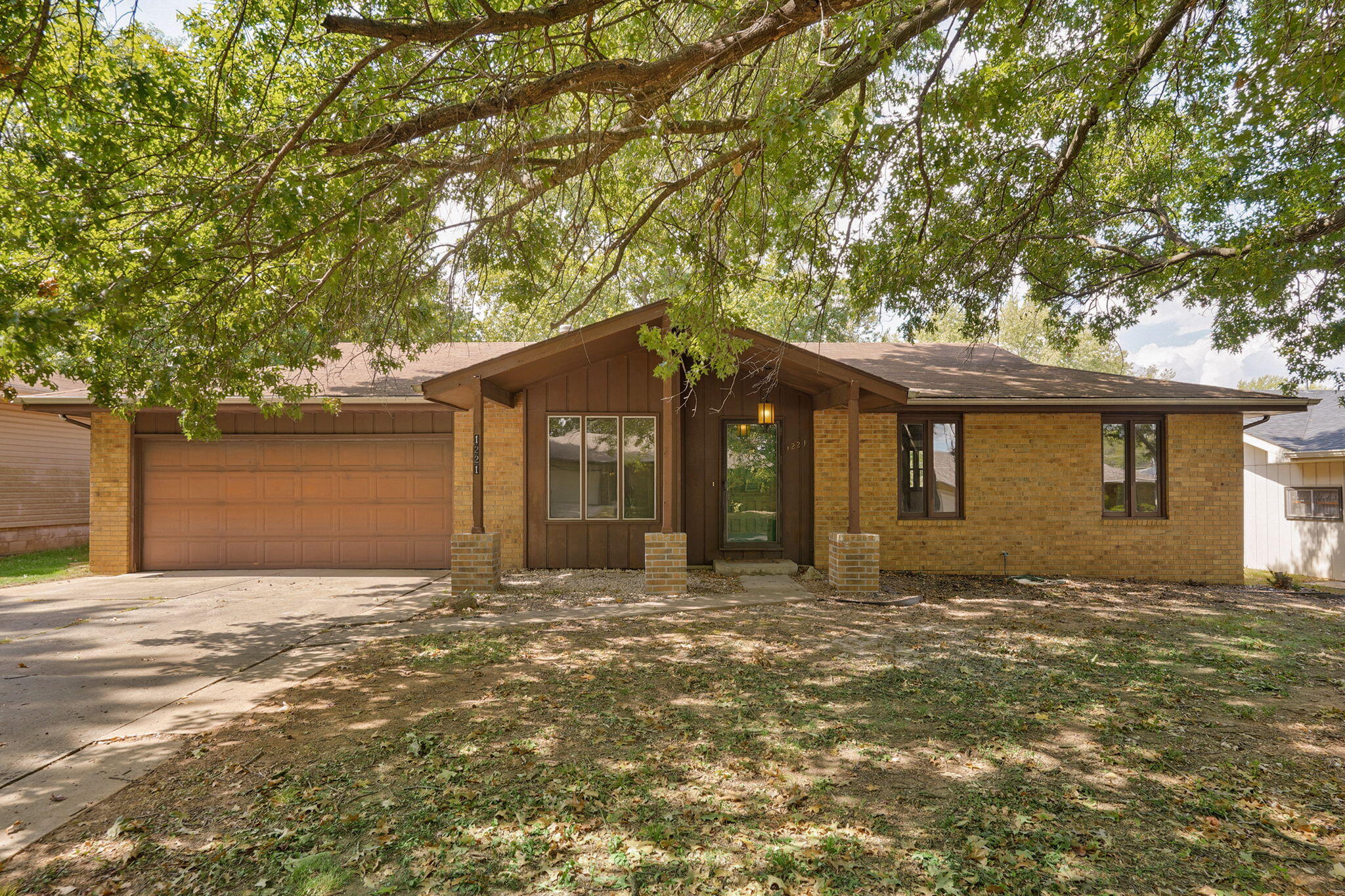 Photo of 1221 S John Avenue Springfield MO 65804