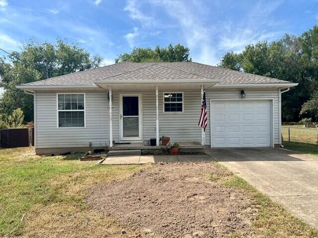 Photo of 1121 S Colgate Avenue Springfield MO 65802