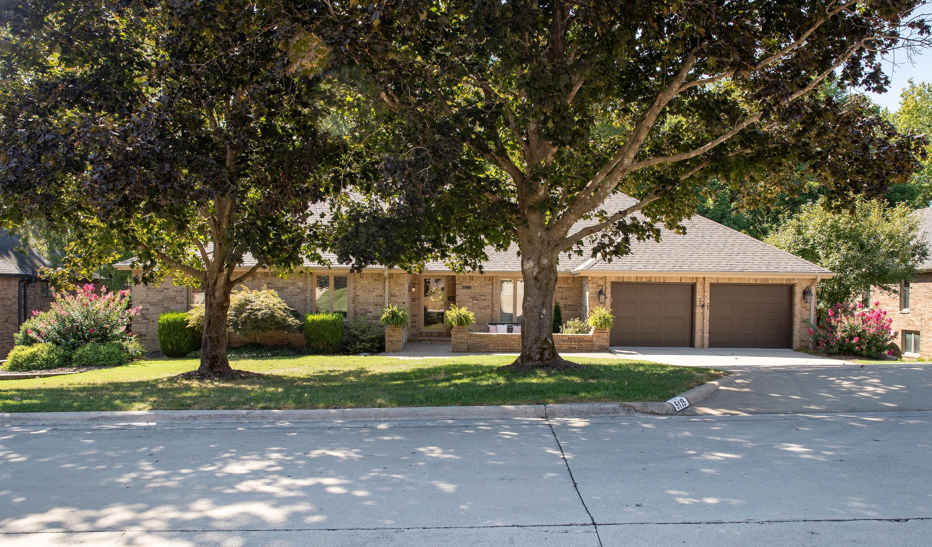 Photo of 5115 S Castlewood Drive Springfield MO 65804