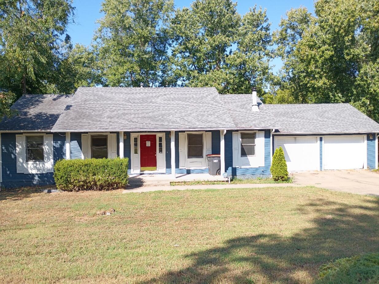 Photo of 1420 Oakhill Drive Cassville MO 65625