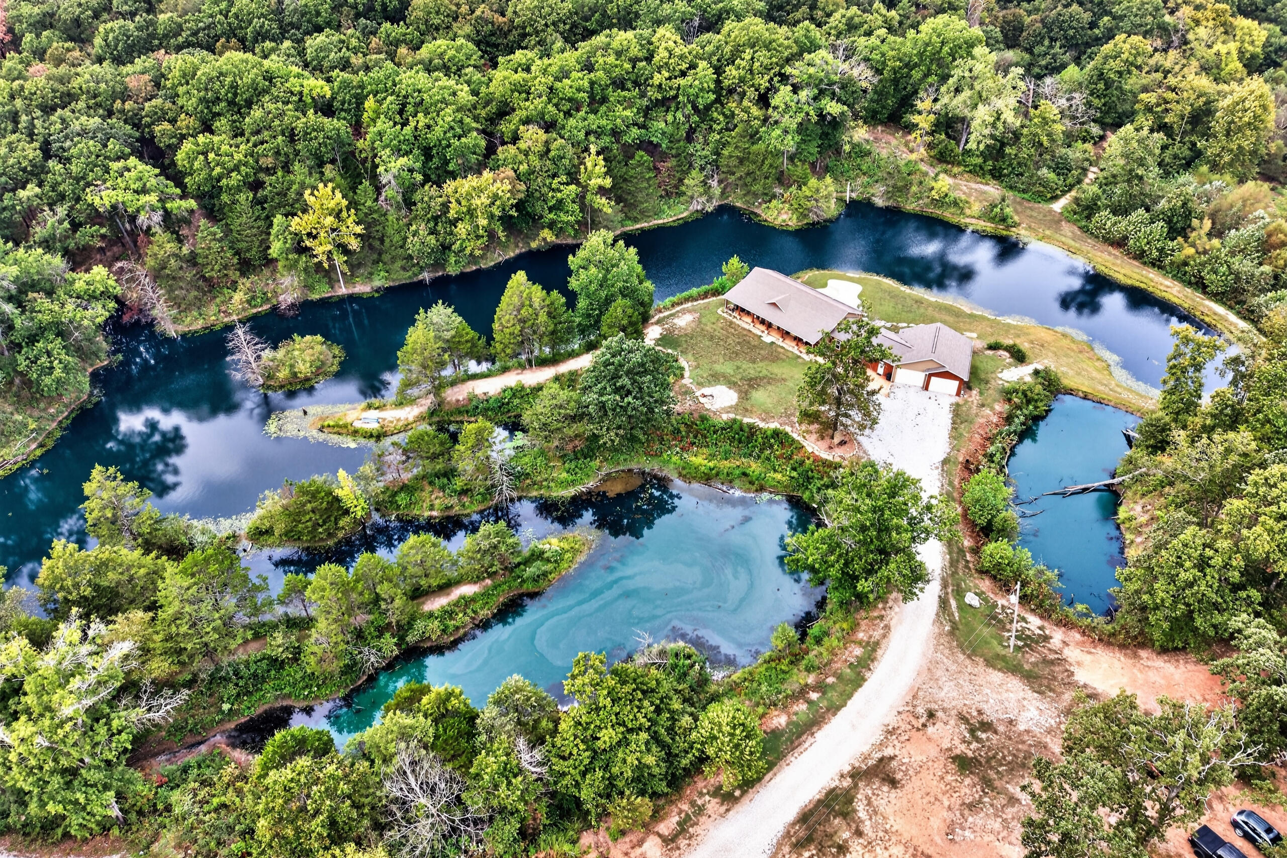 Photo of 973 SE Pvt 87 Road Deepwater MO 64740