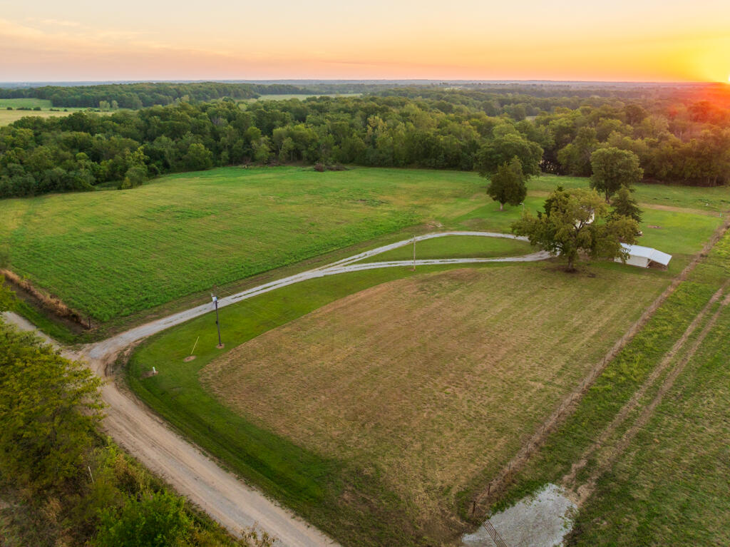 Photo of 2395 SW County Road Rich Hill MO 64779