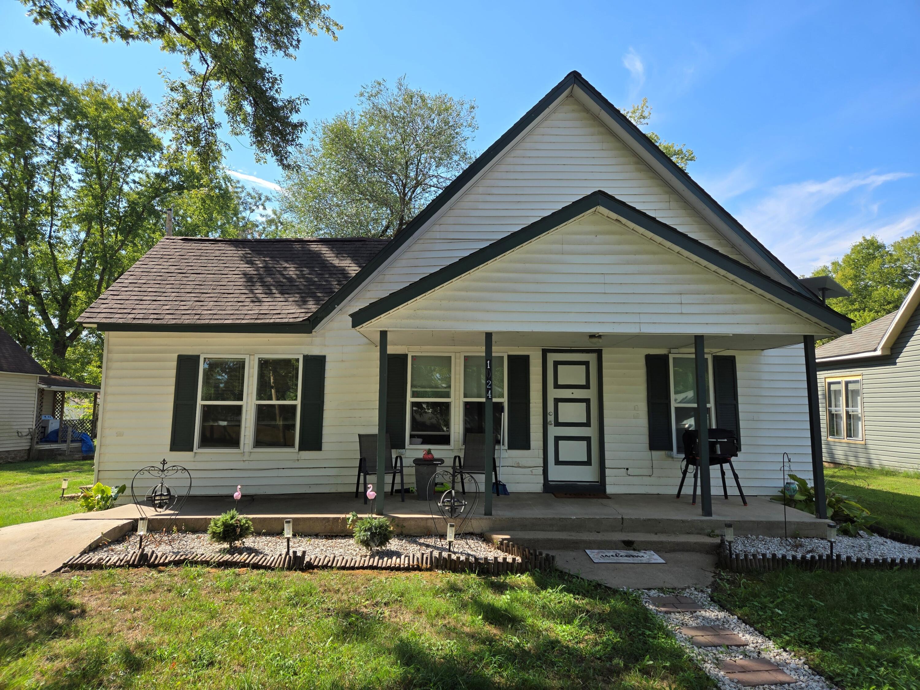 Photo of 1024 Seneca Avenue Seneca MO 64865