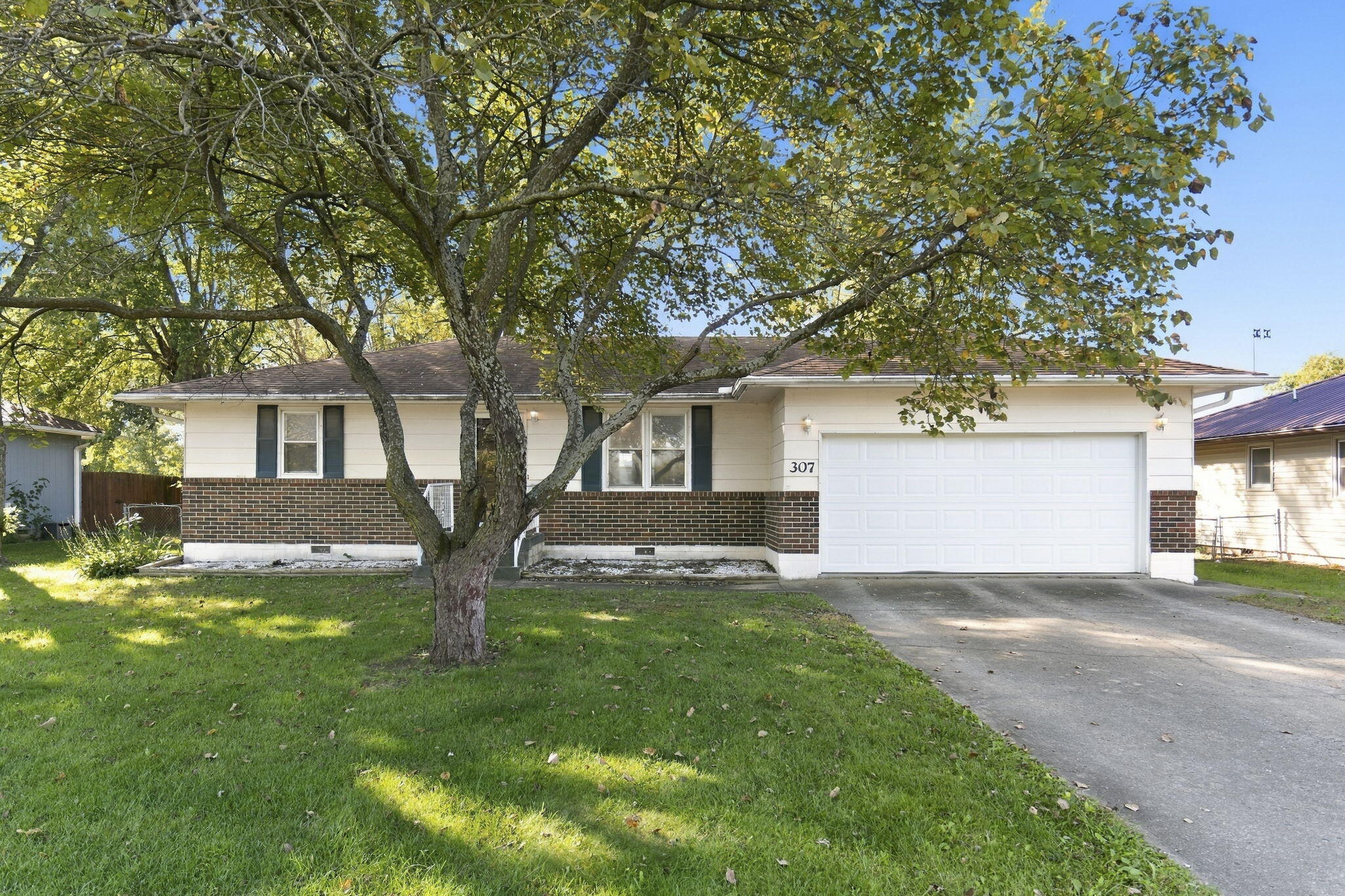 Photo of 307 W Main Street Adrian MO 64720