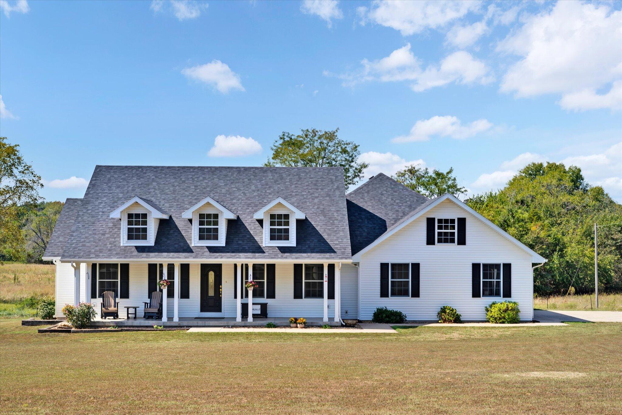 Photo of 3989 S 70th Road Dunnegan MO 65640