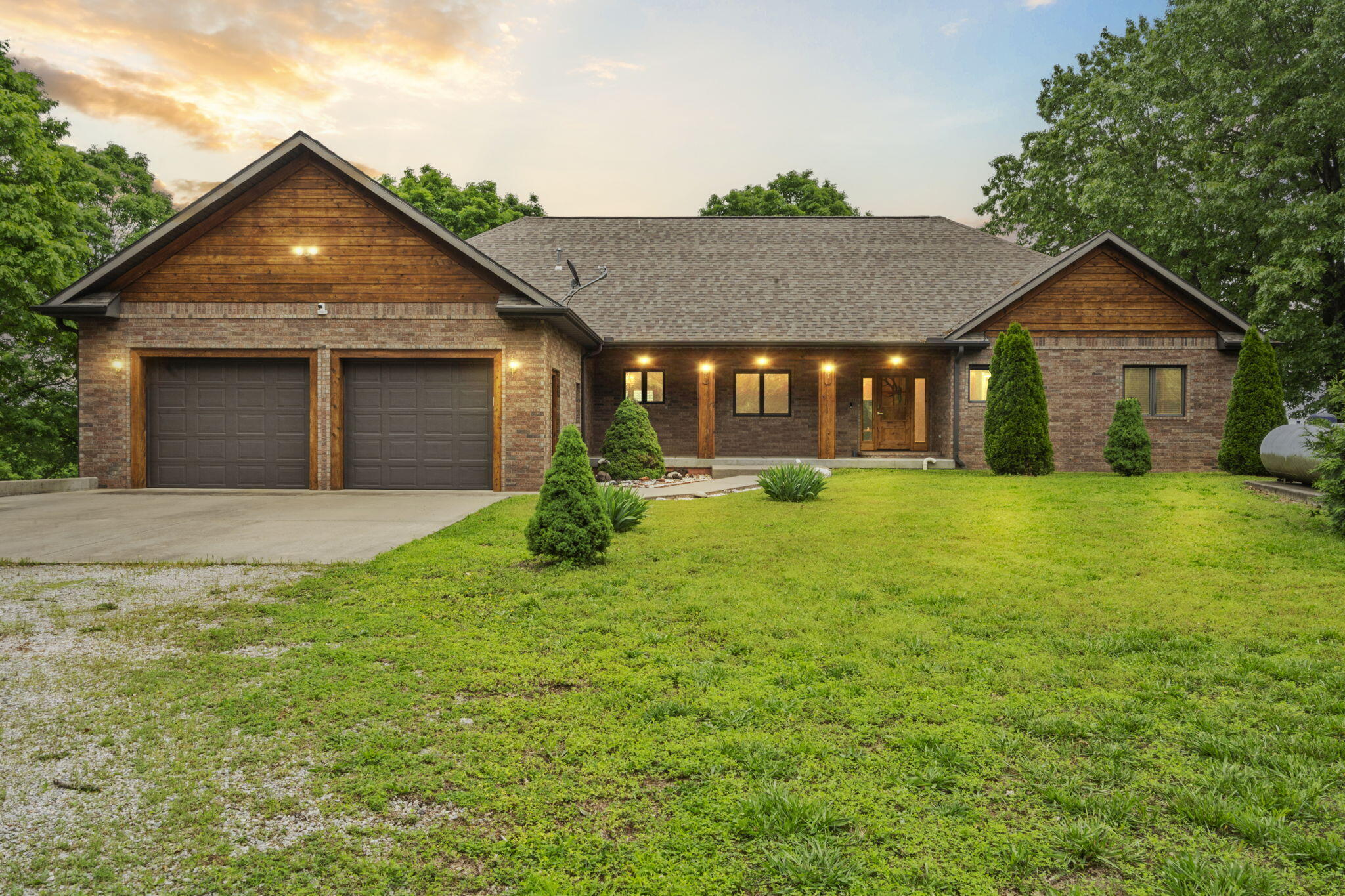 Photo of 2130 Carlton Road Hollister MO 65672