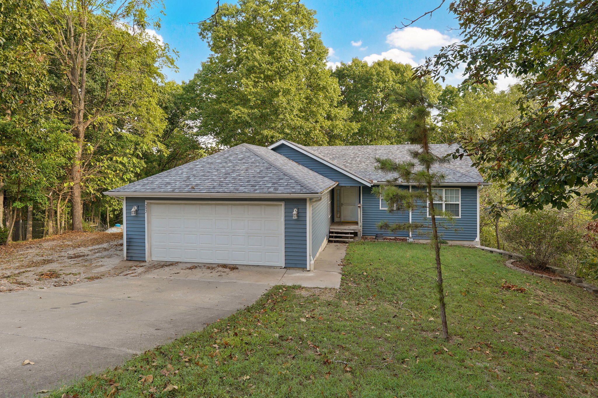 Photo of 292 Canopy Drive Spokane MO 65754