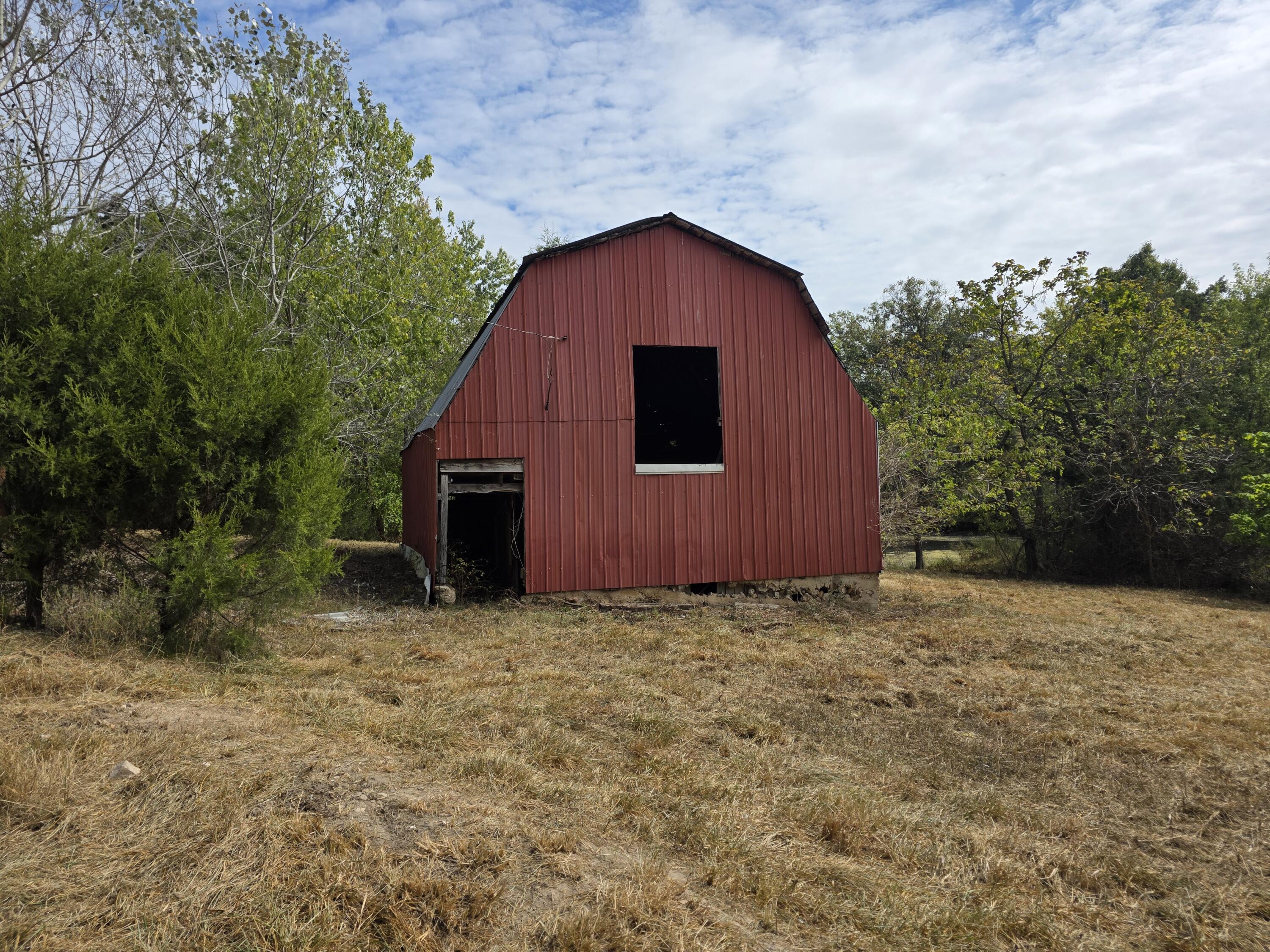 Photo of 1454 County Road 1210 Willow Springs MO 65793