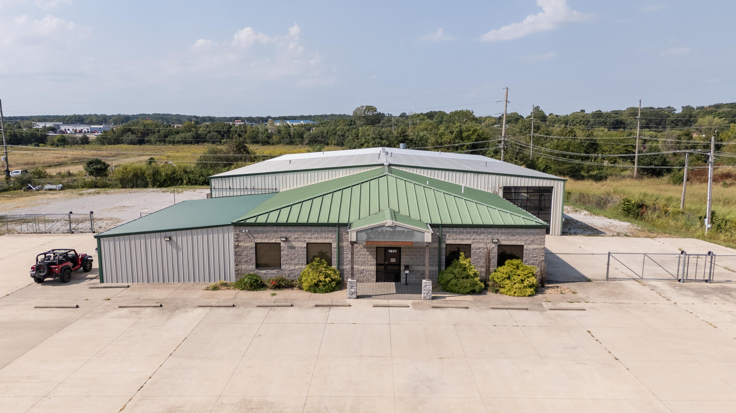 Photo of 1631 Old Airport Road West Plains MO 65775