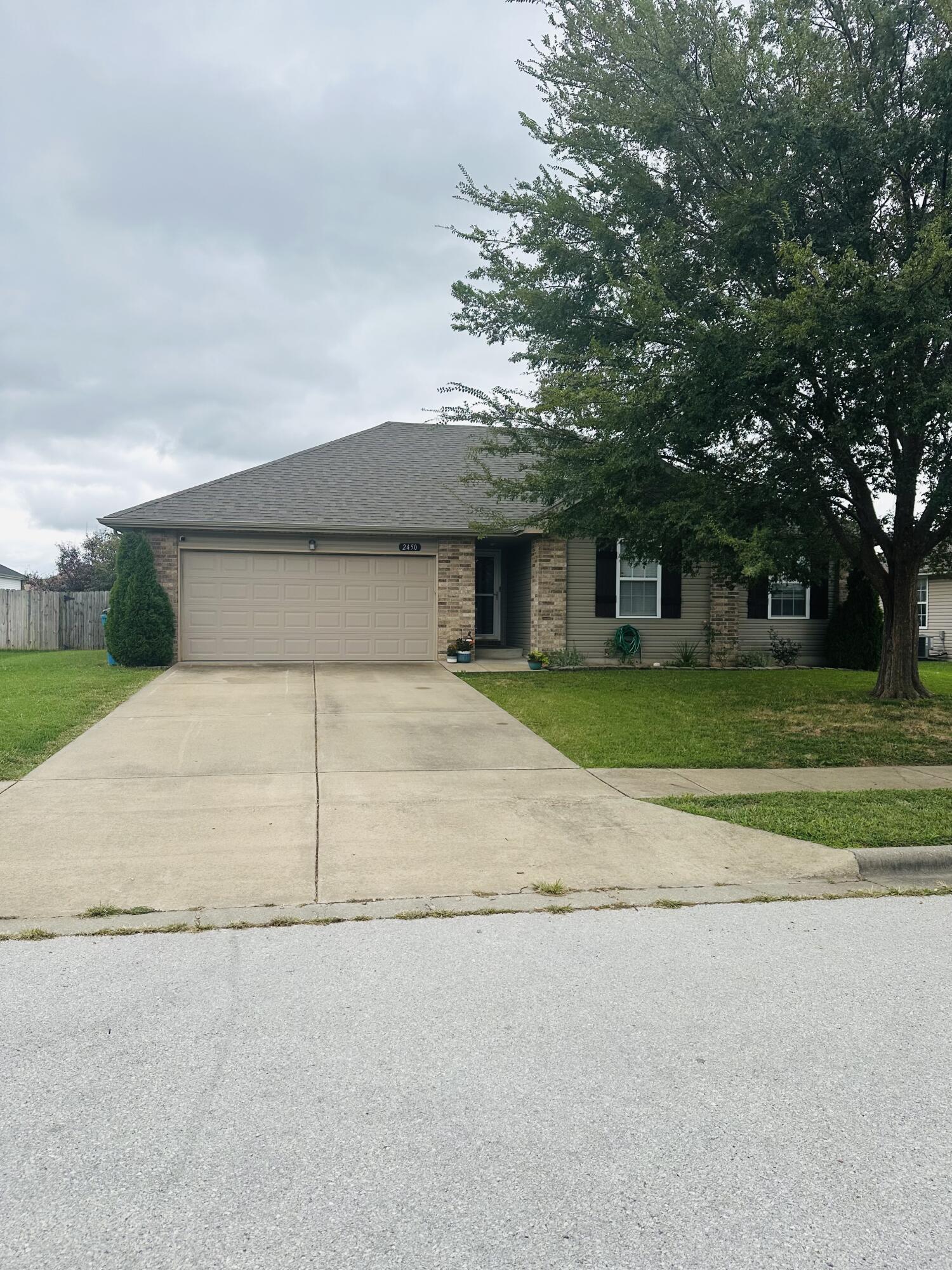 Photo of 2450 E Willow Street Republic MO 65738