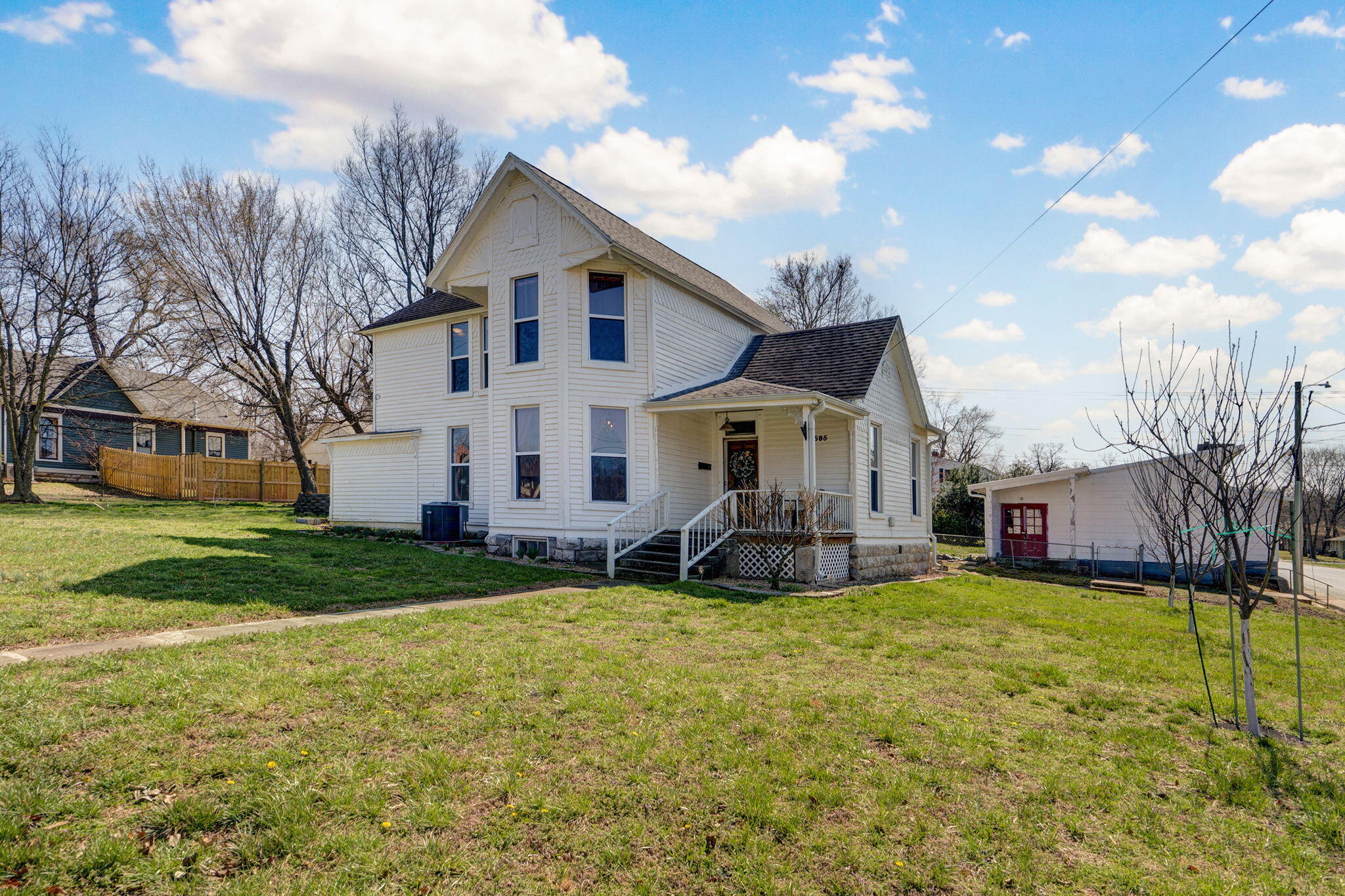 Photo of 505 E Center Street Mt Vernon MO 65712