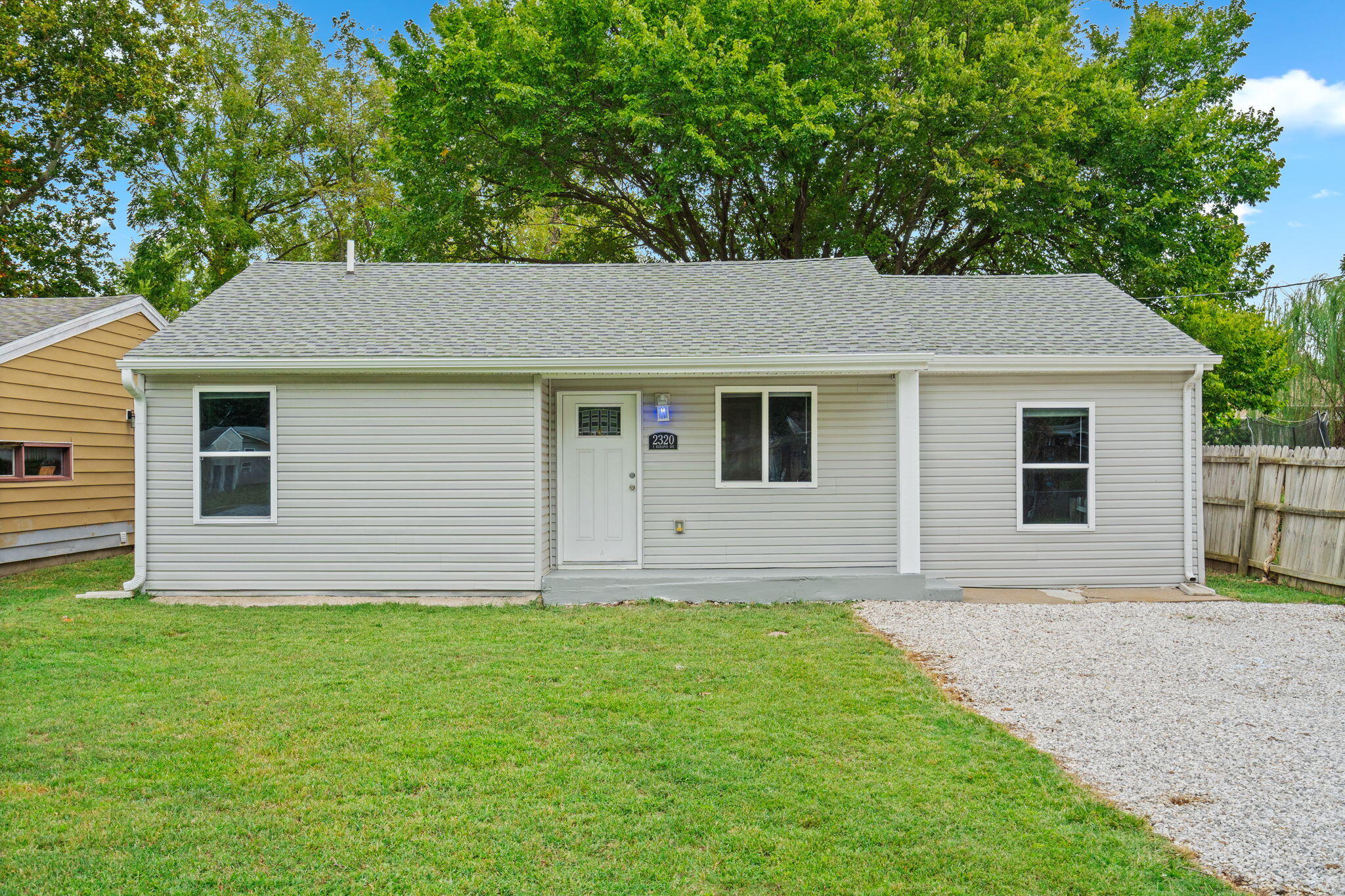 Photo of 2320 S Kickapoo Avenue Springfield MO 65804