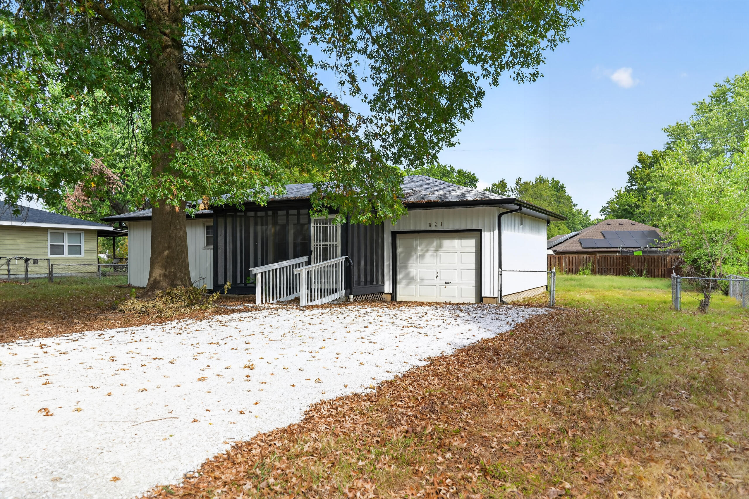 Photo of 821 W San Martin Street Bolivar MO 65613