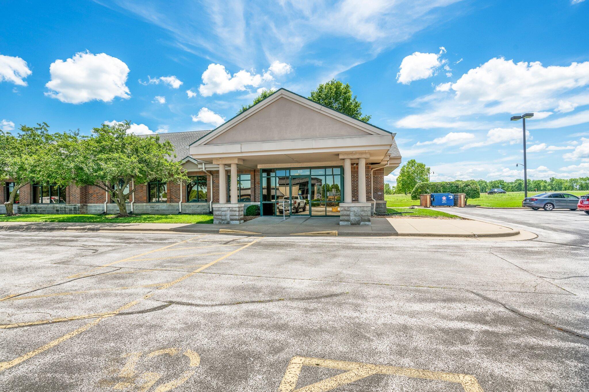 Photo of 820 S Illinois Avenue Republic MO 65738
