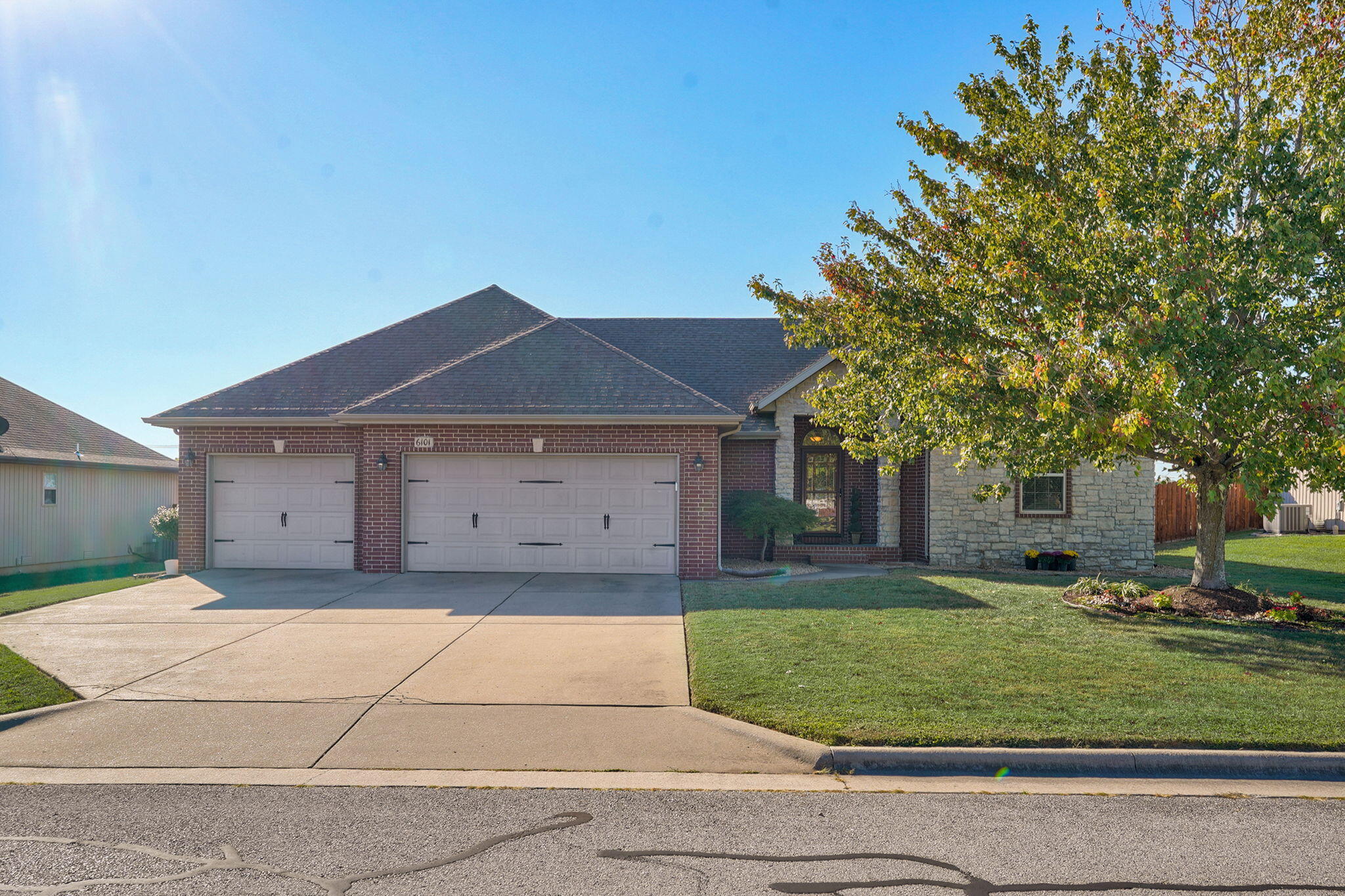 Photo of 6101 N 19th Avenue Ozark MO 65721
