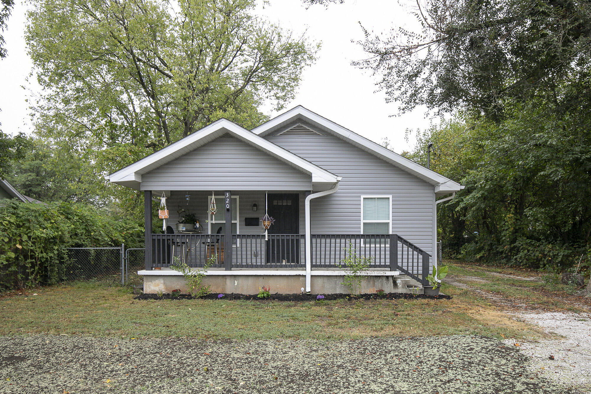 Photo of 320 N Park Avenue Springfield MO 65802